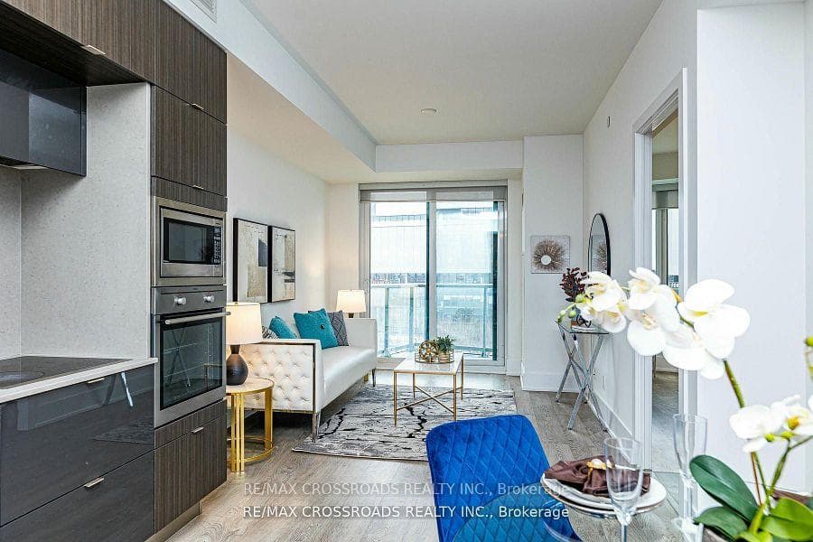 55 Merchants' Wharf Way Unit 531 photo 11