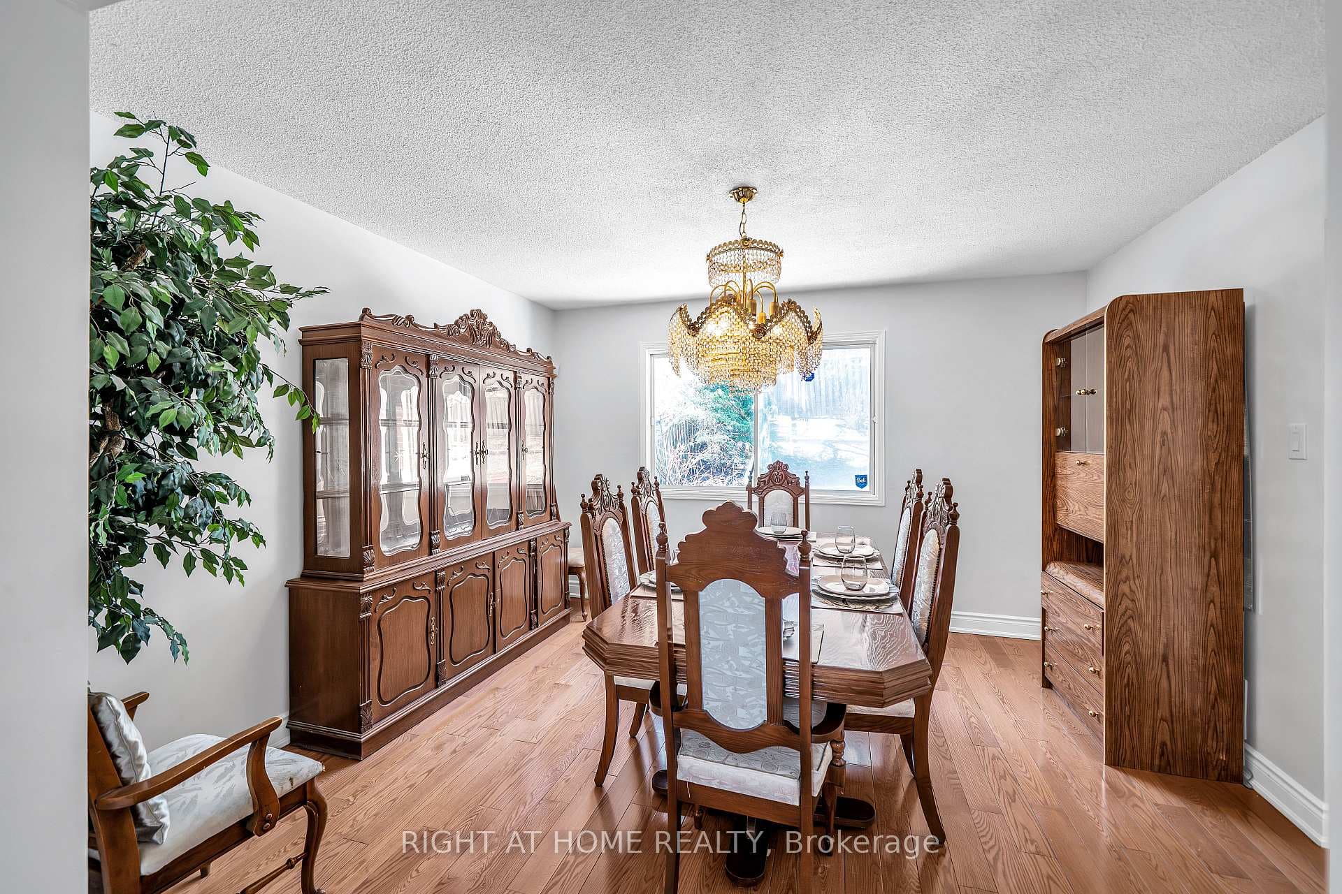 1657 Dellbrook Avenue photo 12