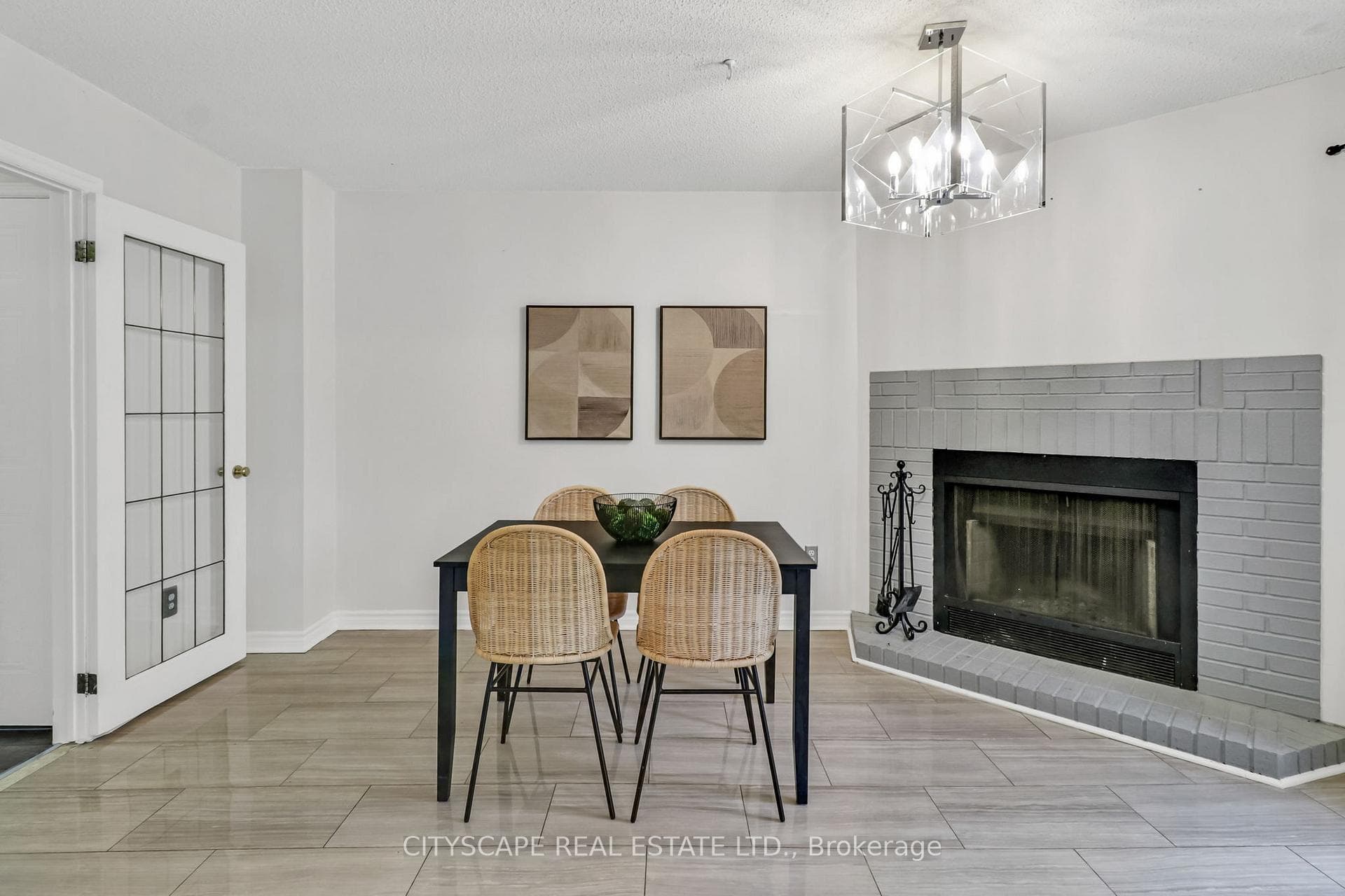 79 Weatherup Crescent photo 8