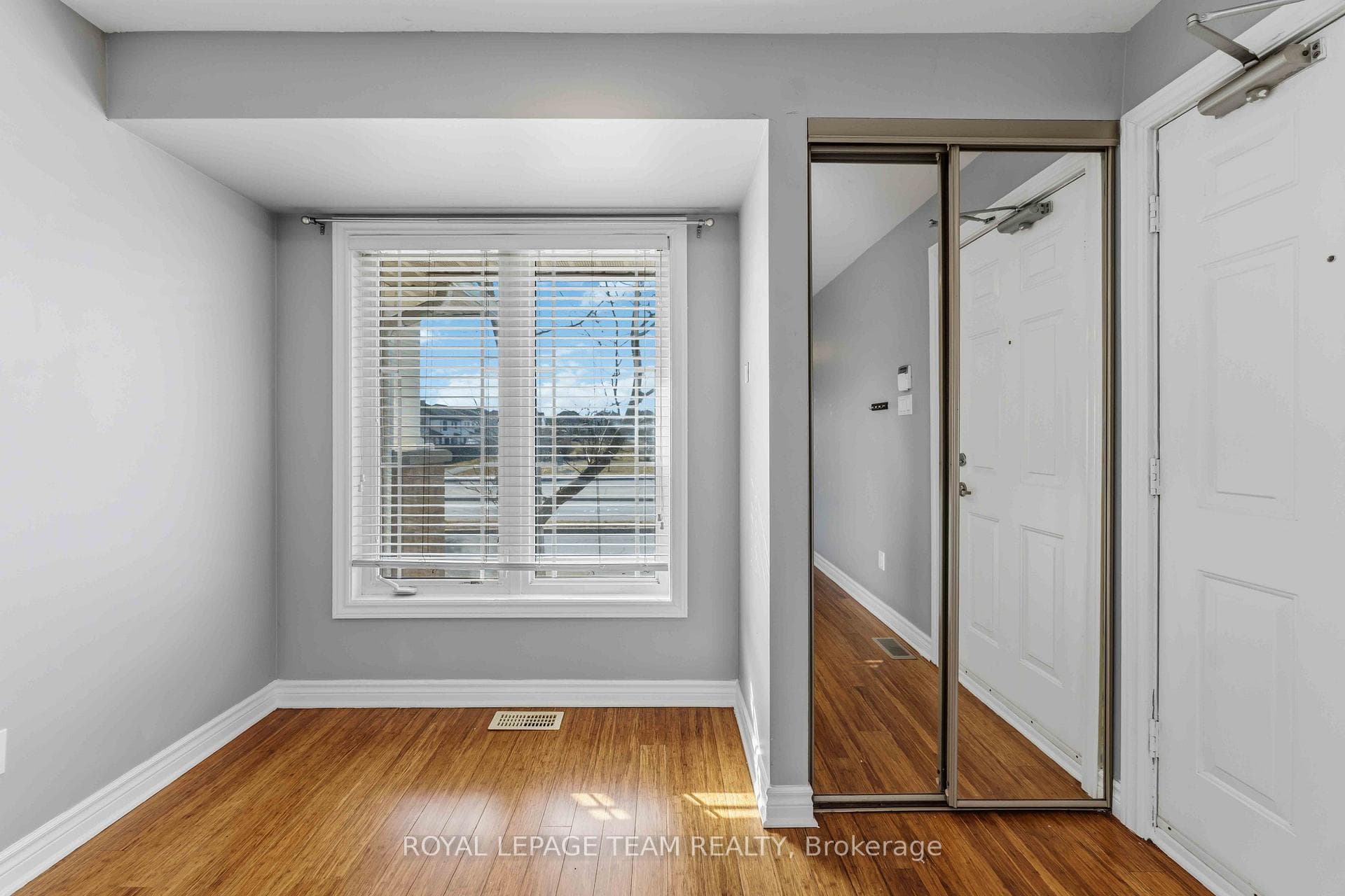 405 Chapman Mills Drive Unit A photo 16