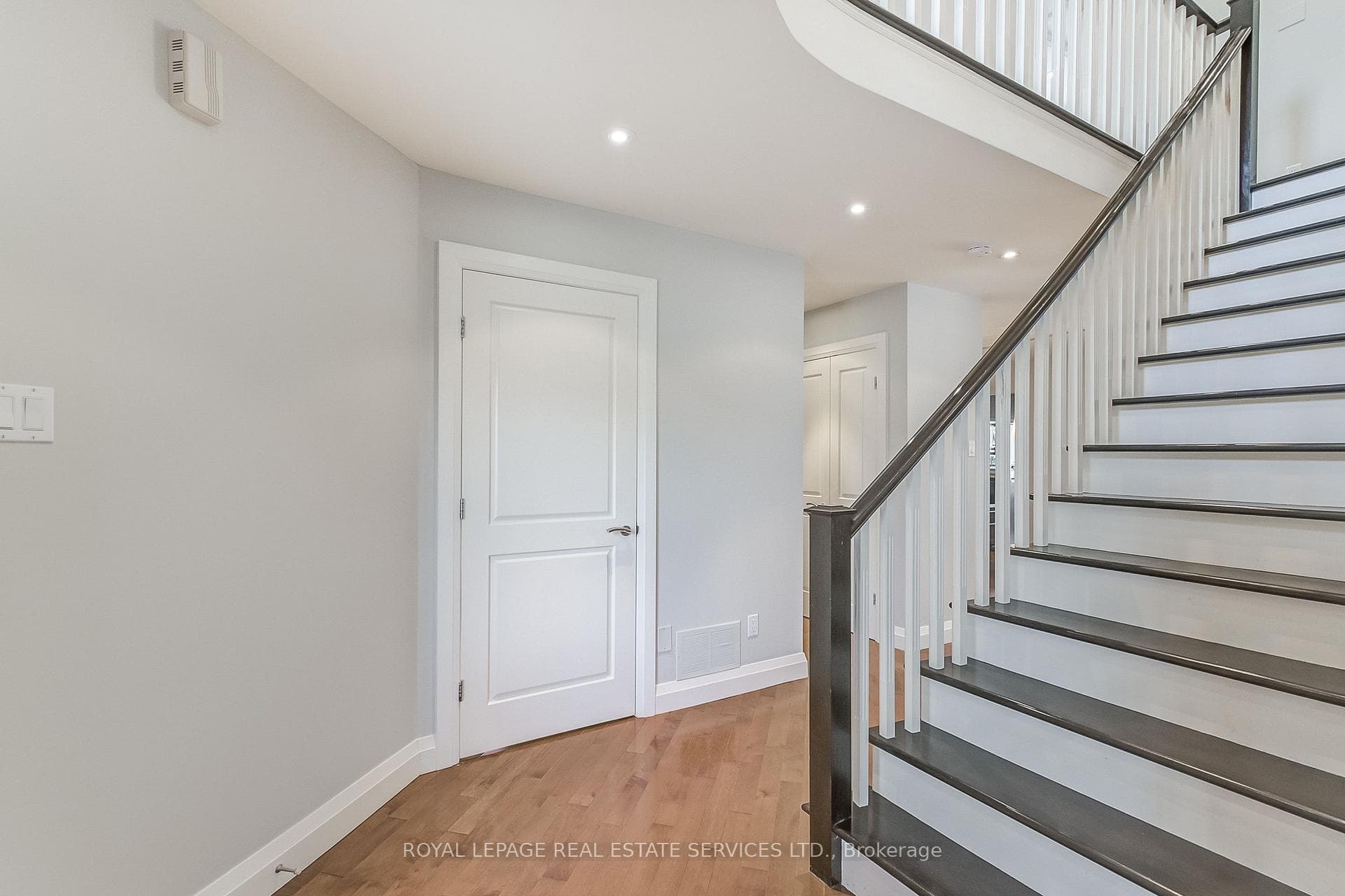 2228 Vista Oak Road photo 4