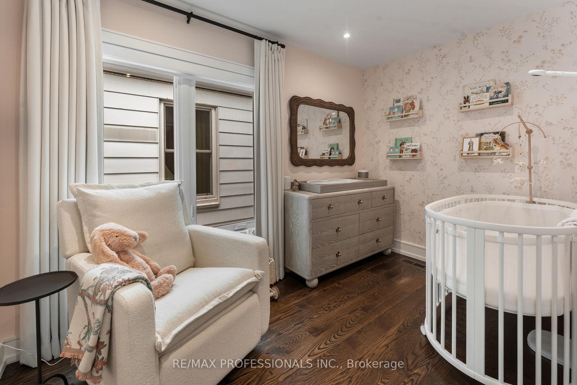 12 Mayfield Avenue photo 23