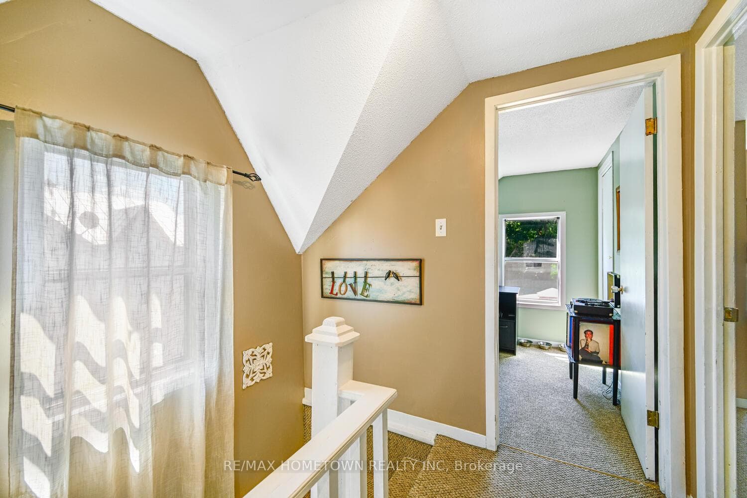 538 Middle Street photo 16