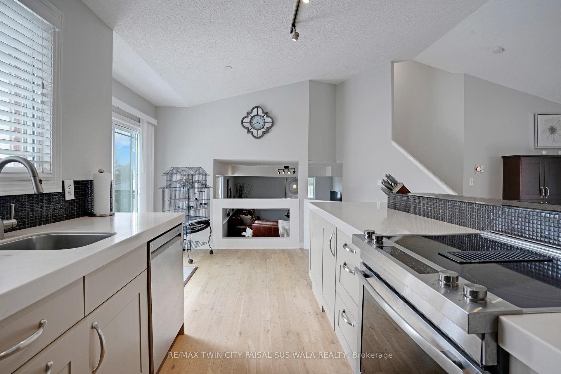 158 Mcmeeken Drive photo 22