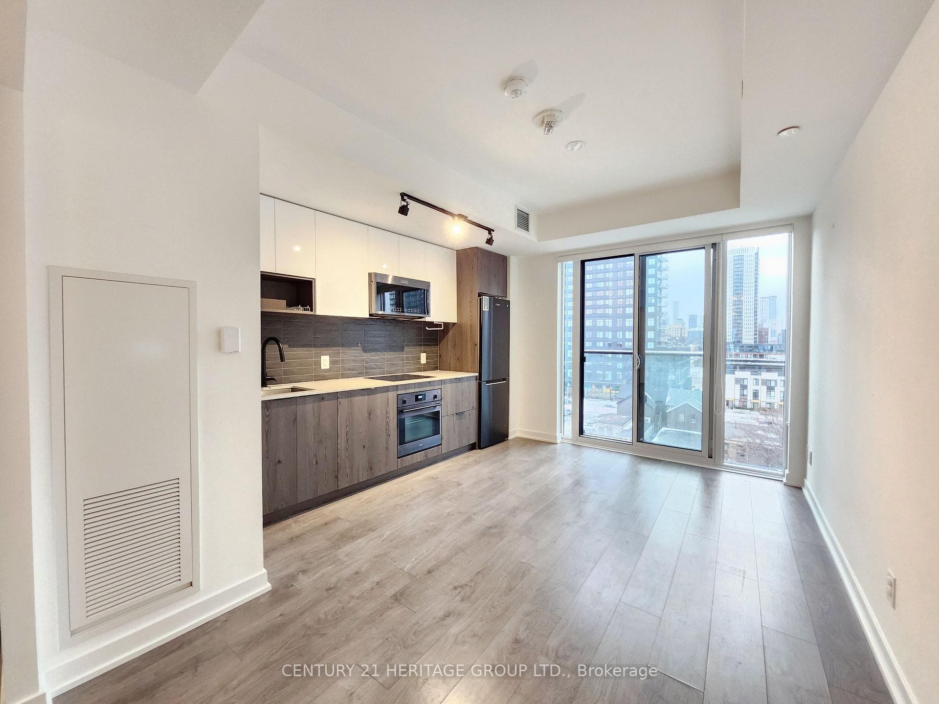 5 Defries Street Unit 619 photo 13