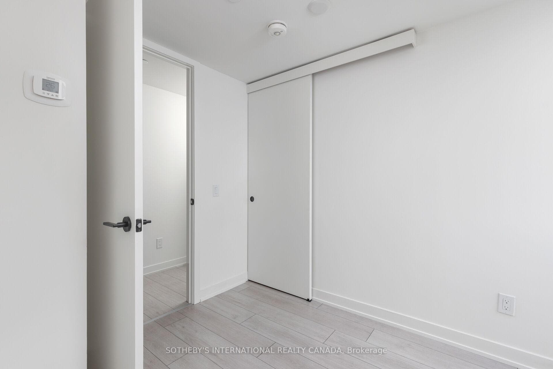 5 Lakeview Avenue Unit 708 photo 18