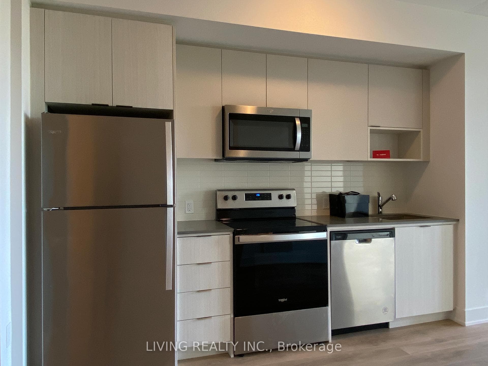 202 Burnhamthorpe Road Unit 401 W photo 20