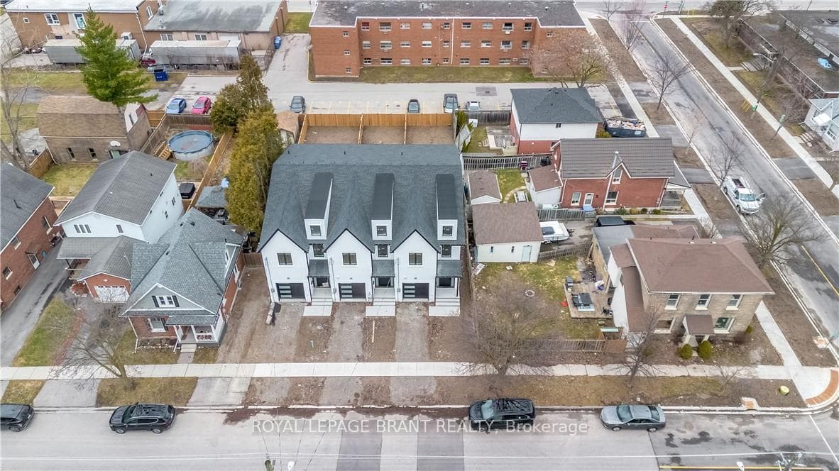 107 Winniett Street photo 45