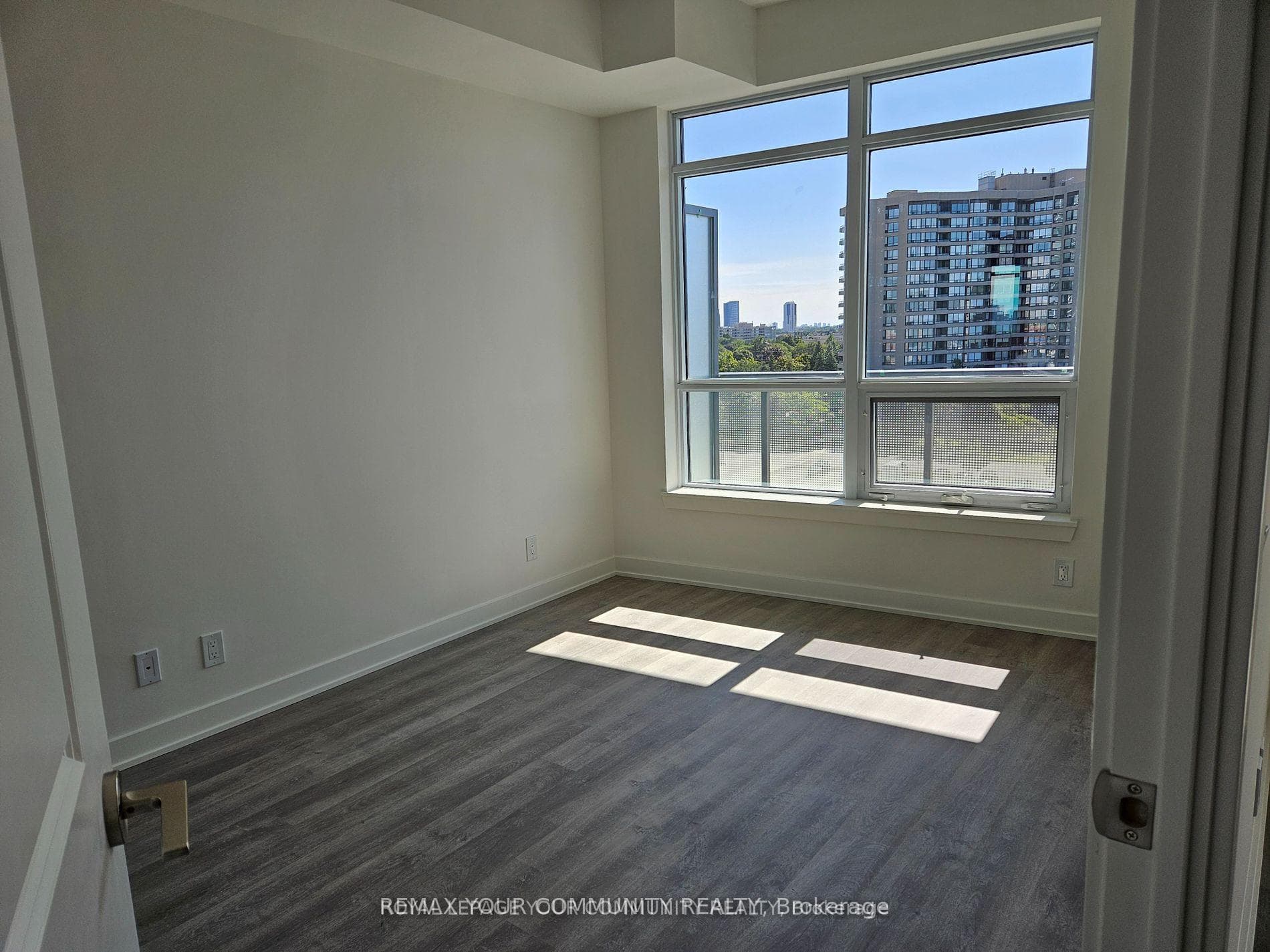 30 Upper Mall Way Unit 509 photo 6