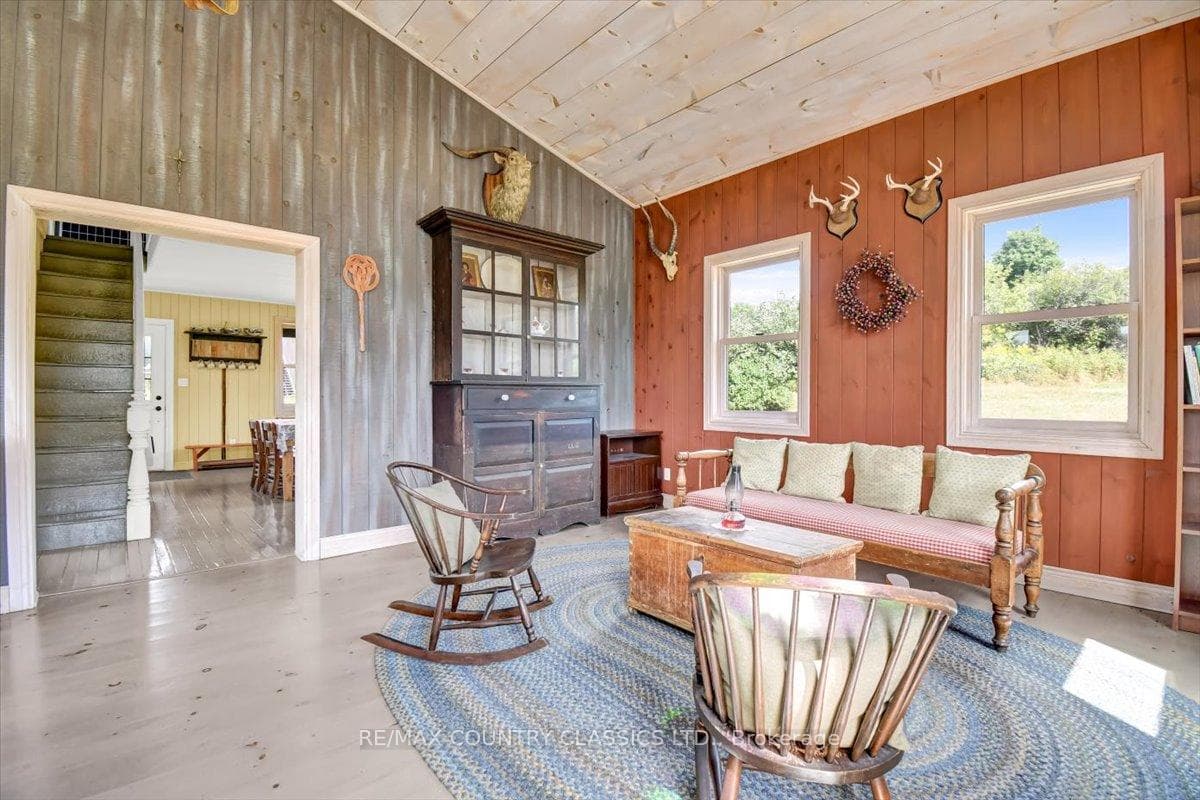 561 Letterkenny Road photo 11