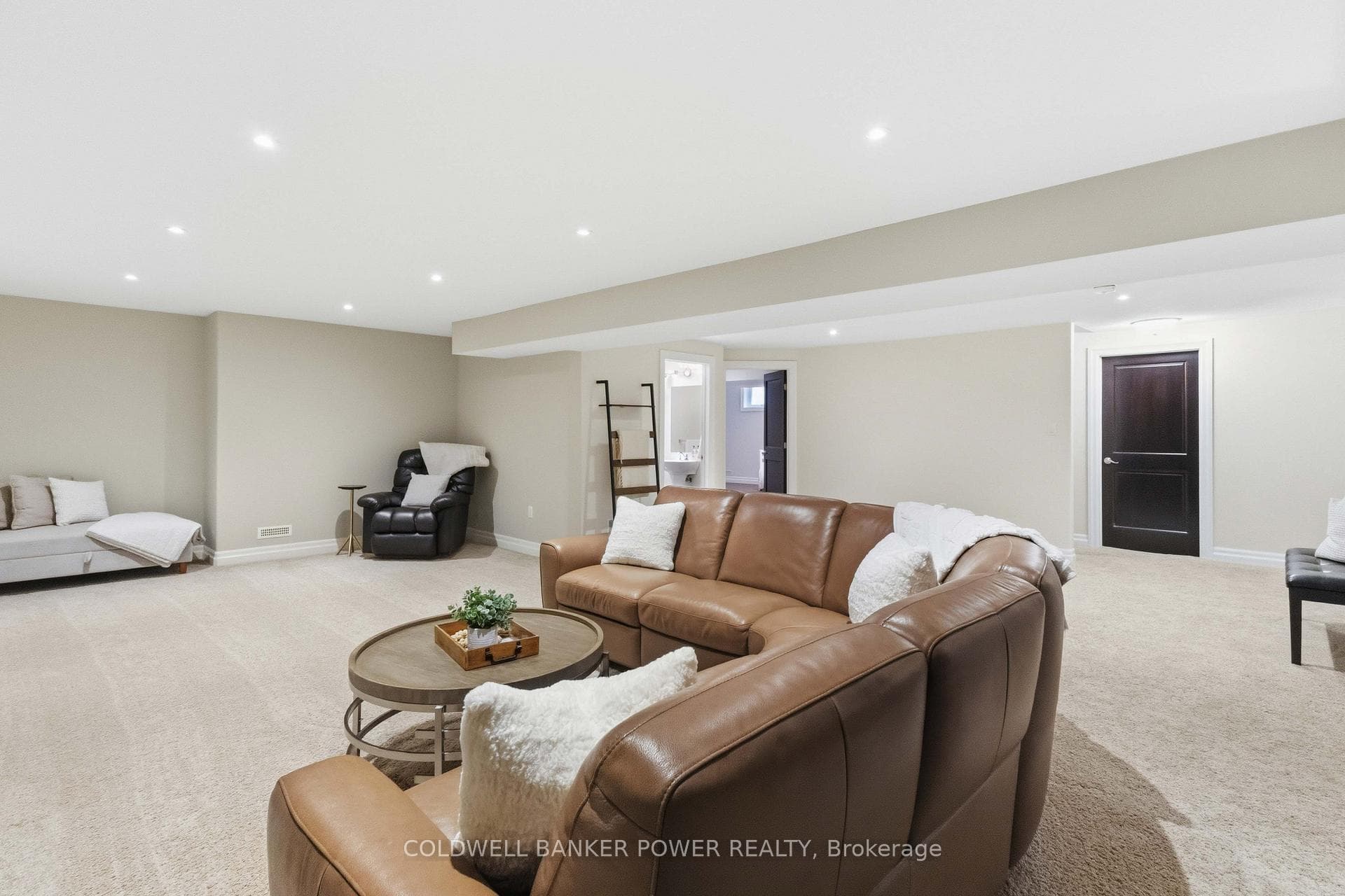 1376 Shore Road photo 35