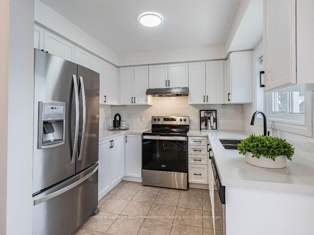 1059 Deacon Drive photo 8