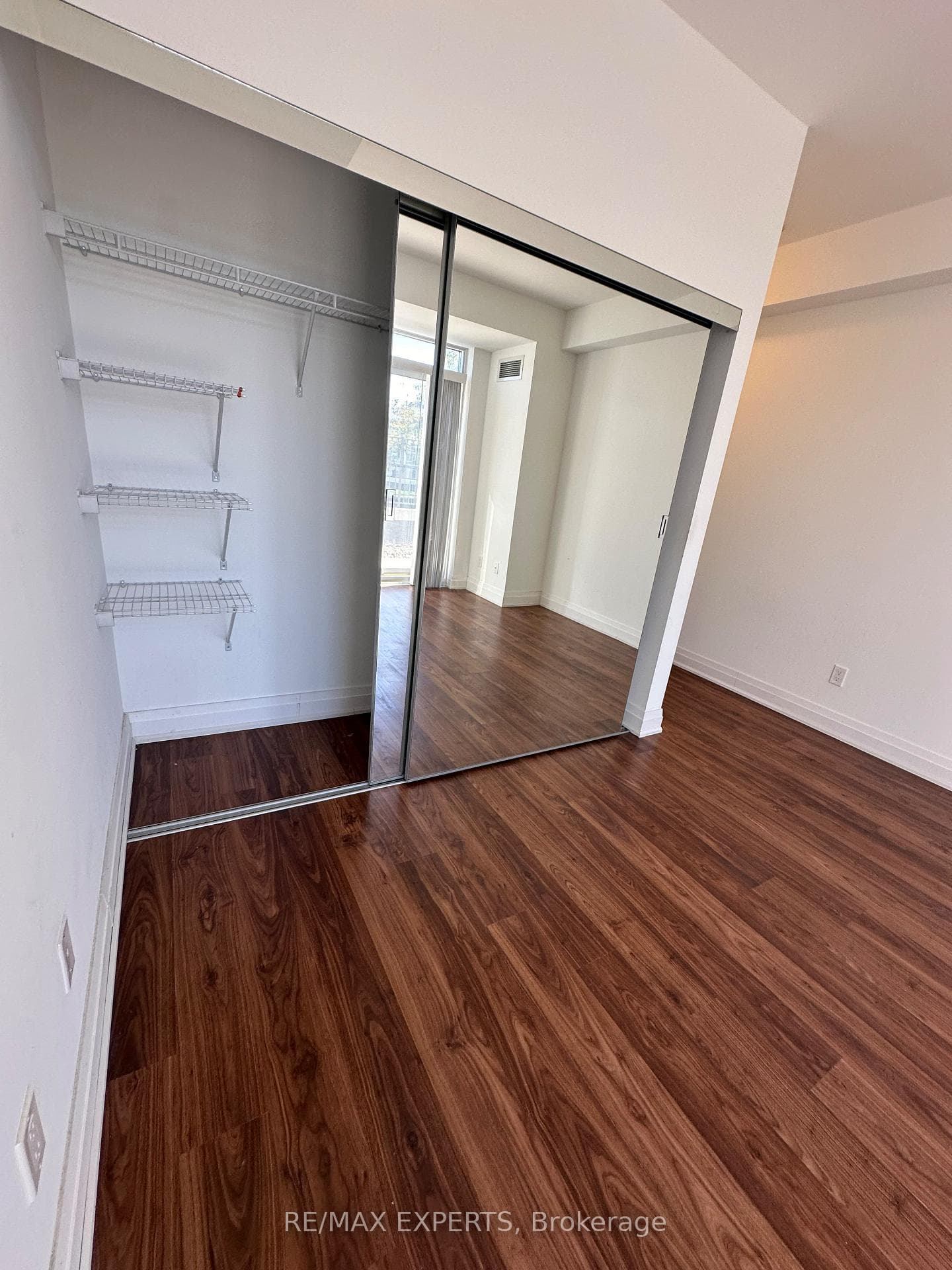 65 Oneida Crescent Unit 303 photo 24