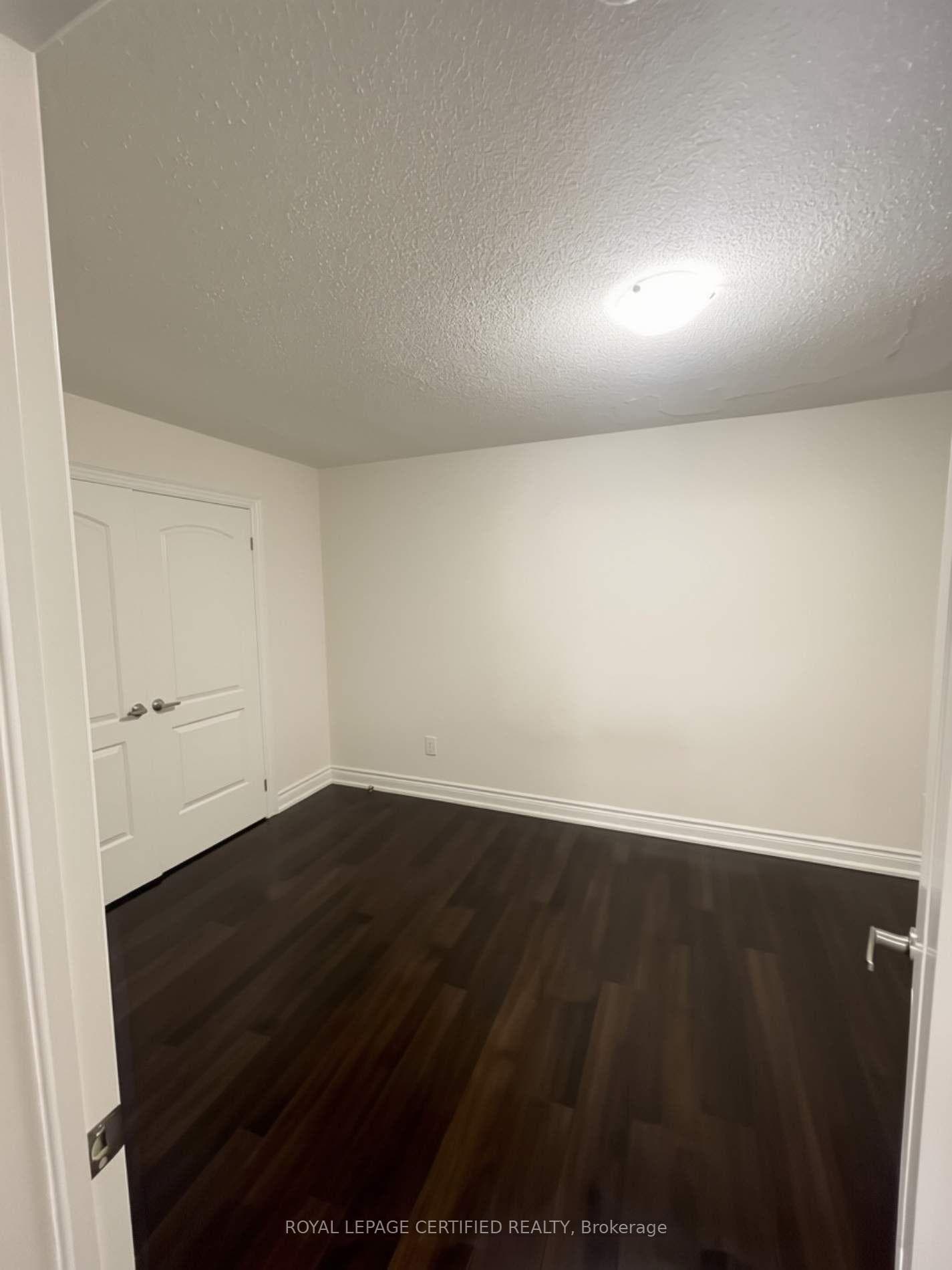 240 Seaview Heights photo 15