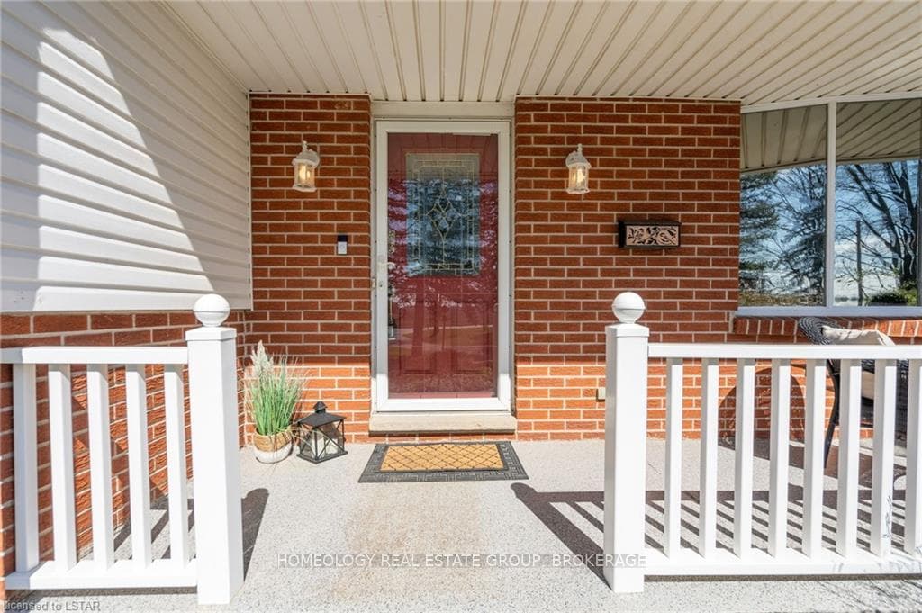 21776 RICHMOND Street photo 3