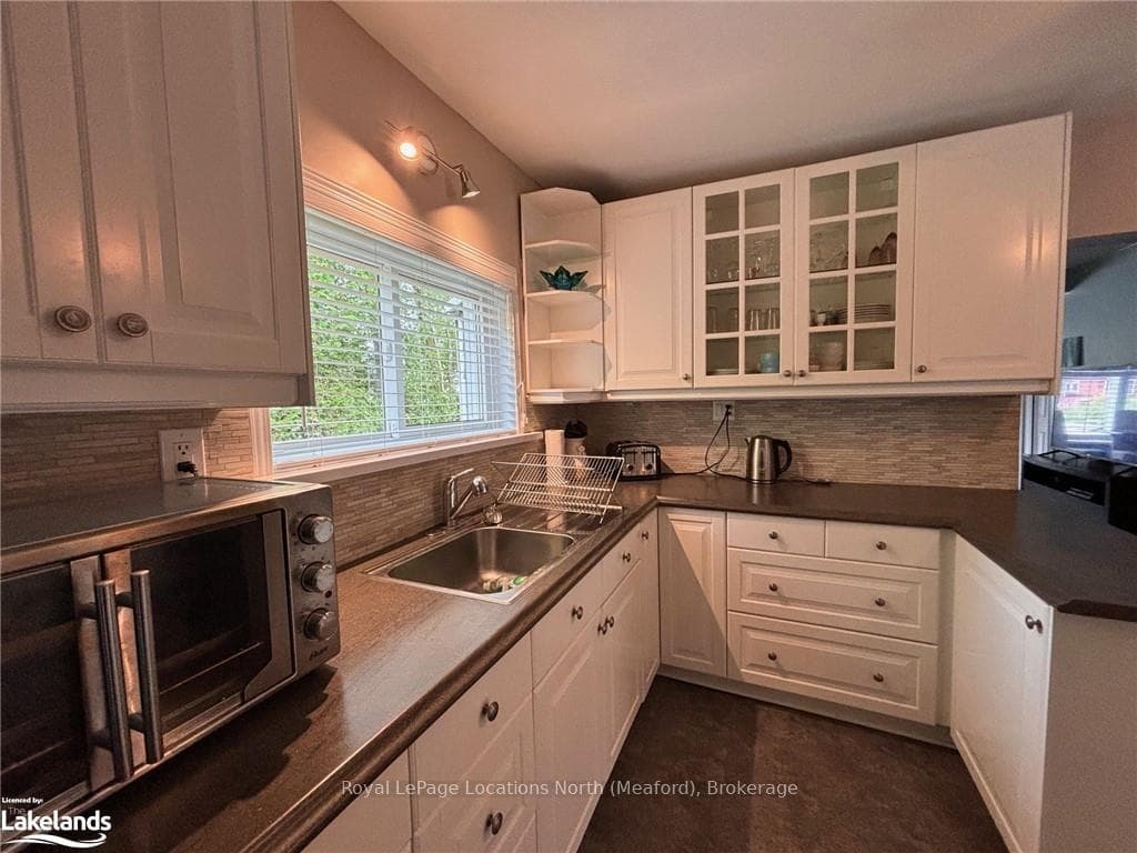 56 PARKER Street photo 12
