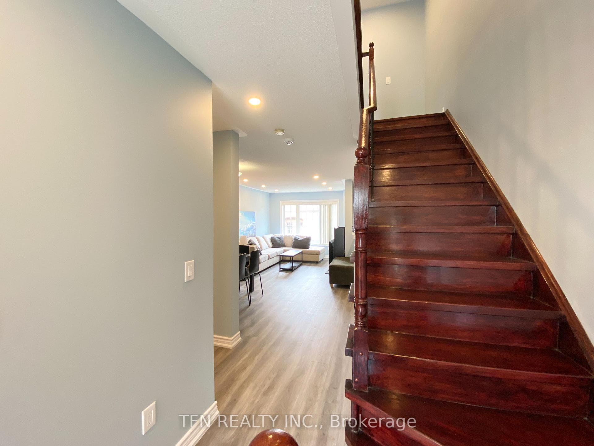 3020 Cedarglen Gate Unit 42 photo 18