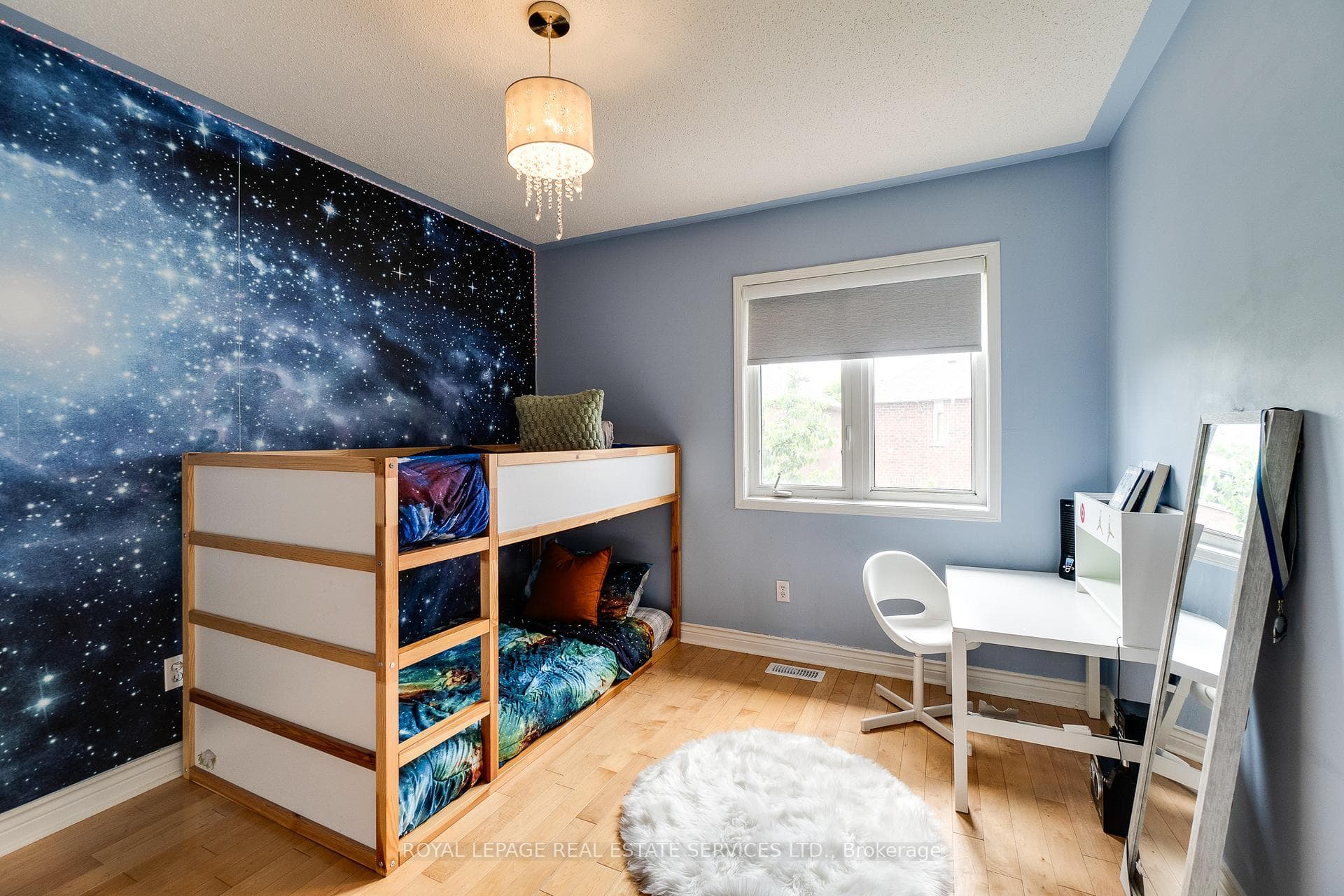 2228 Sutton Drive photo 10