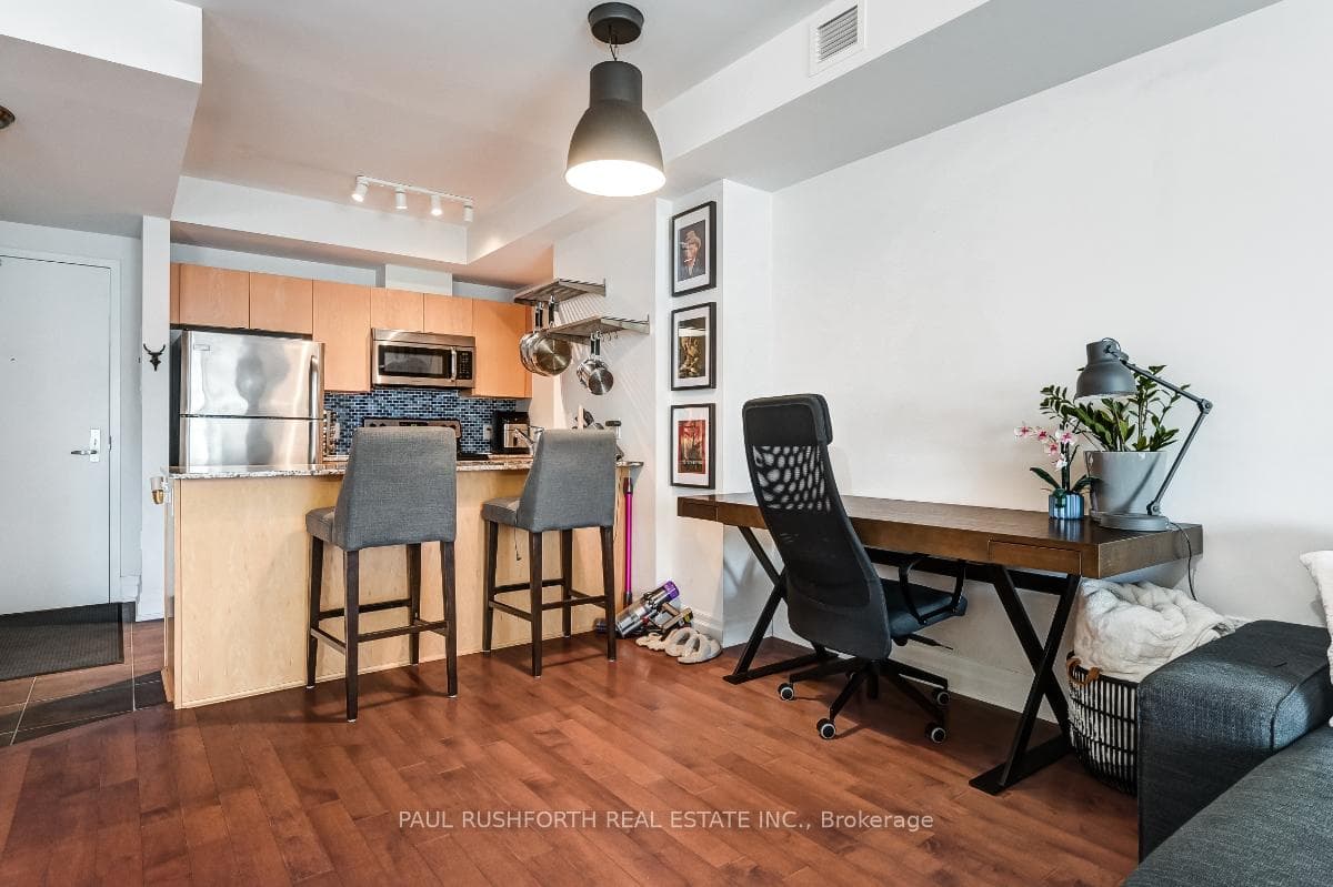 90 LANDRY Street Unit 203 photo 8