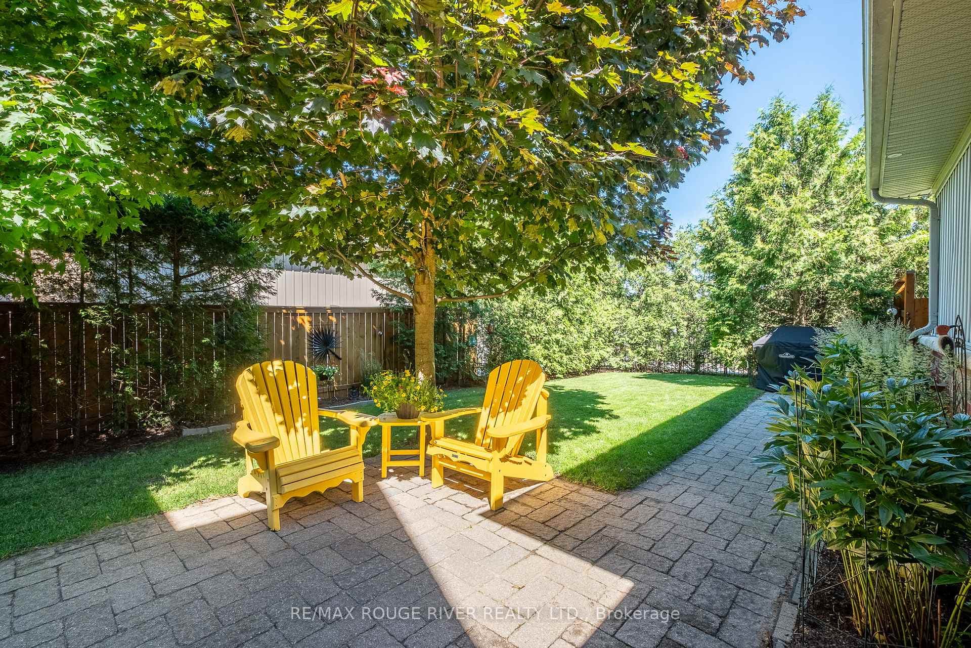 874 Caddy Drive photo 2