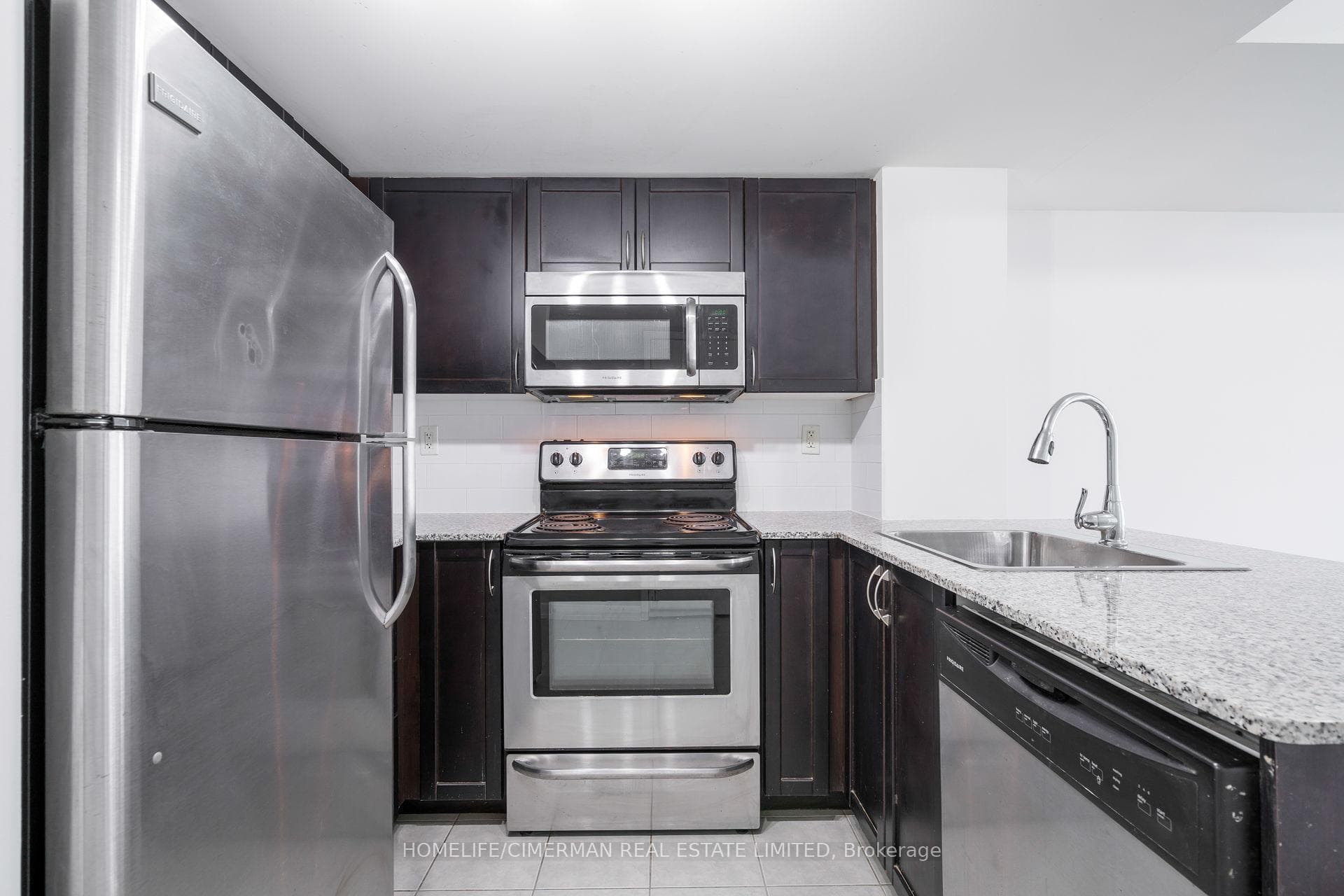 816 Lansdowne Avenue Unit 316 photo 15