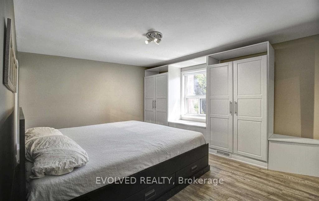 15 Esterbrooke Avenue Unit 132 photo 16