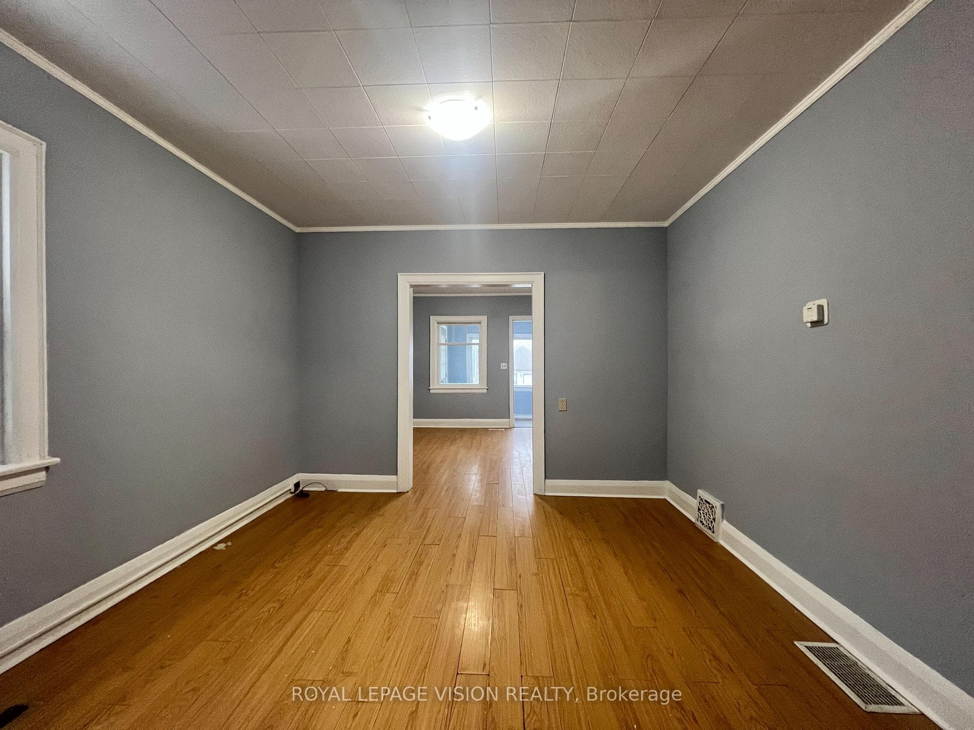 424 BLOOR Street photo 11