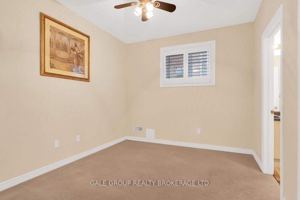 1024 Upper Thames Drive photo 25