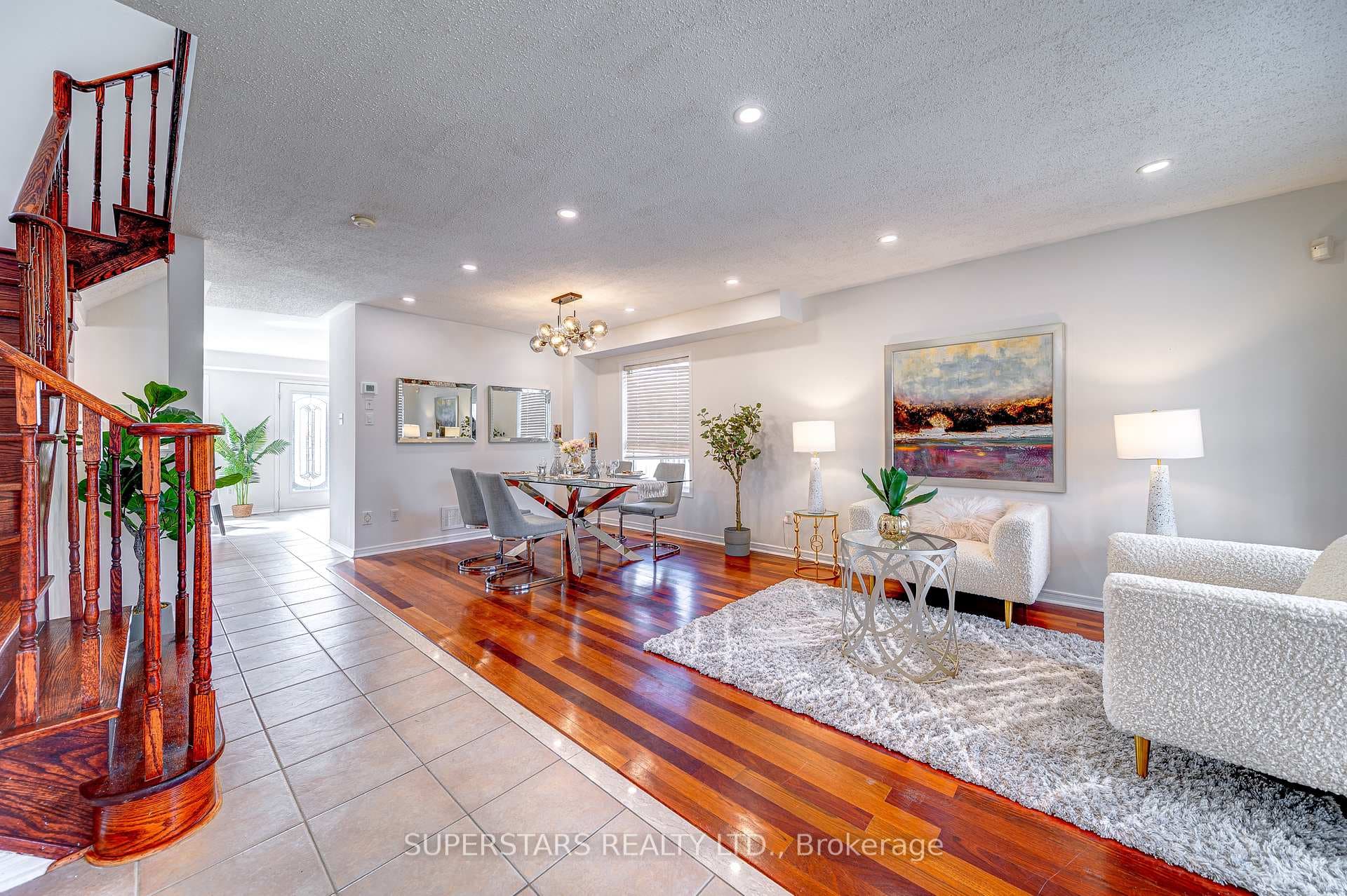 70 Chestertown Square photo 2