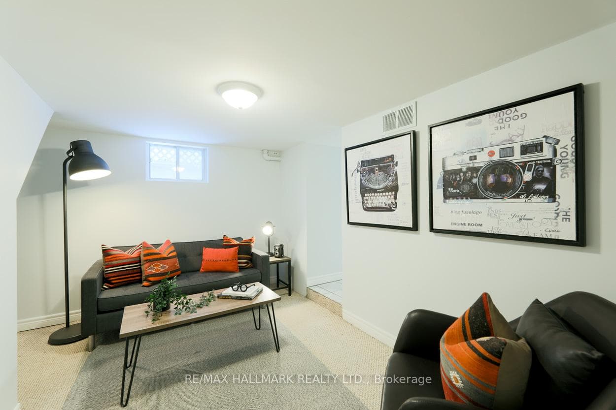 28 Lynn Road photo 14