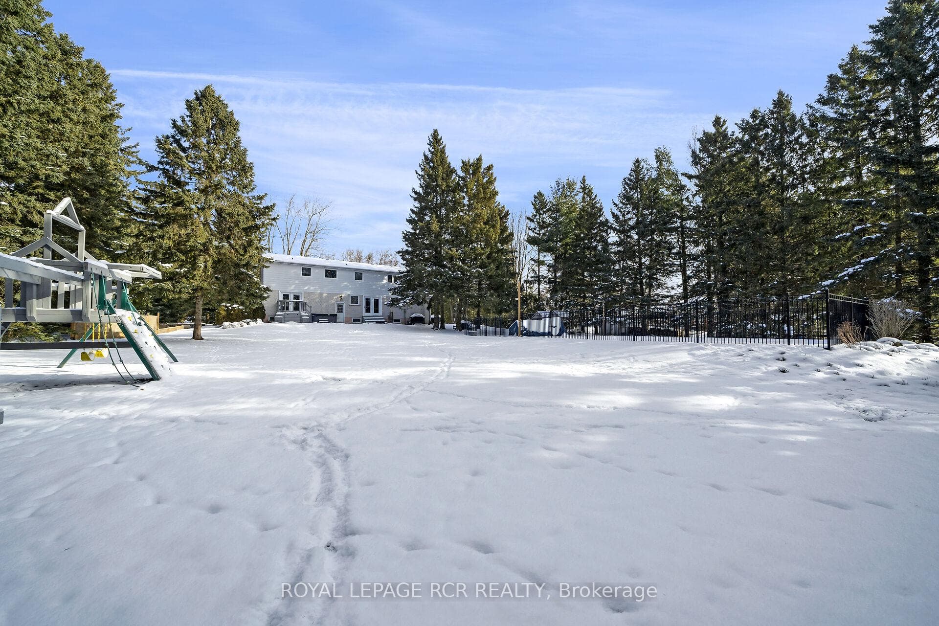 1614 Sumach Road photo 36