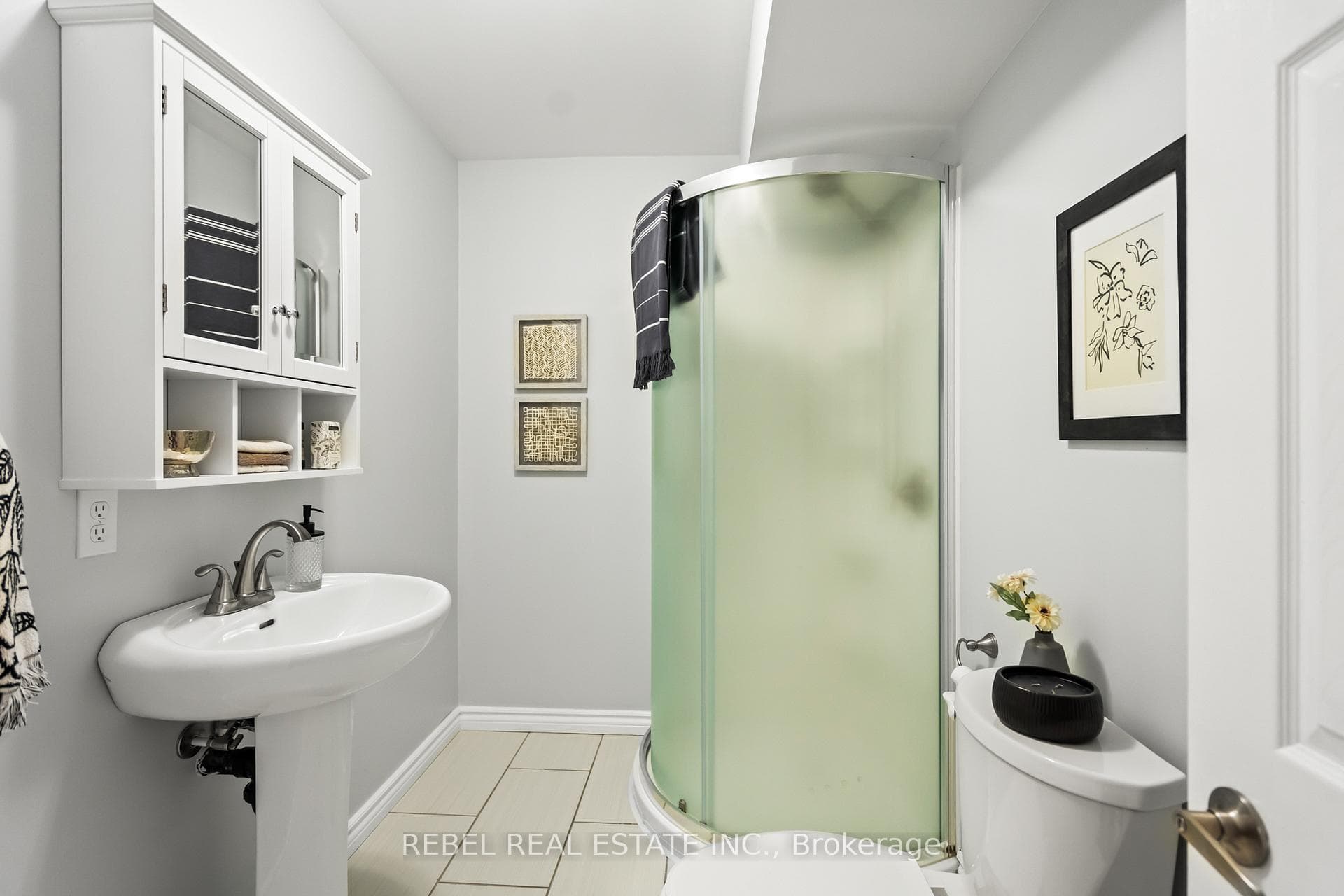 44 Serene Court photo 31