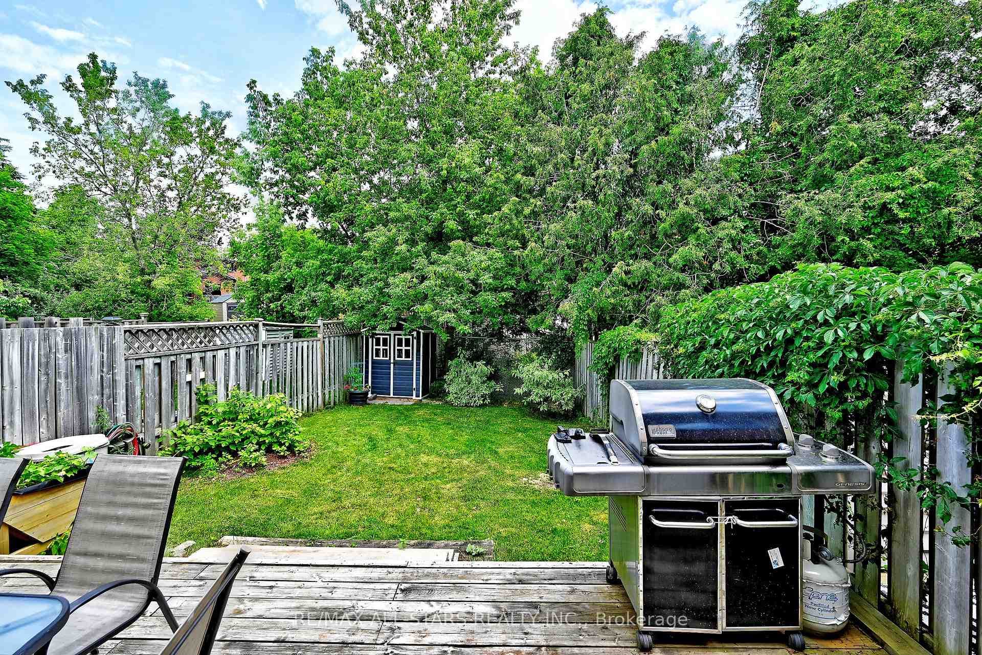 9 Opal Court photo 23
