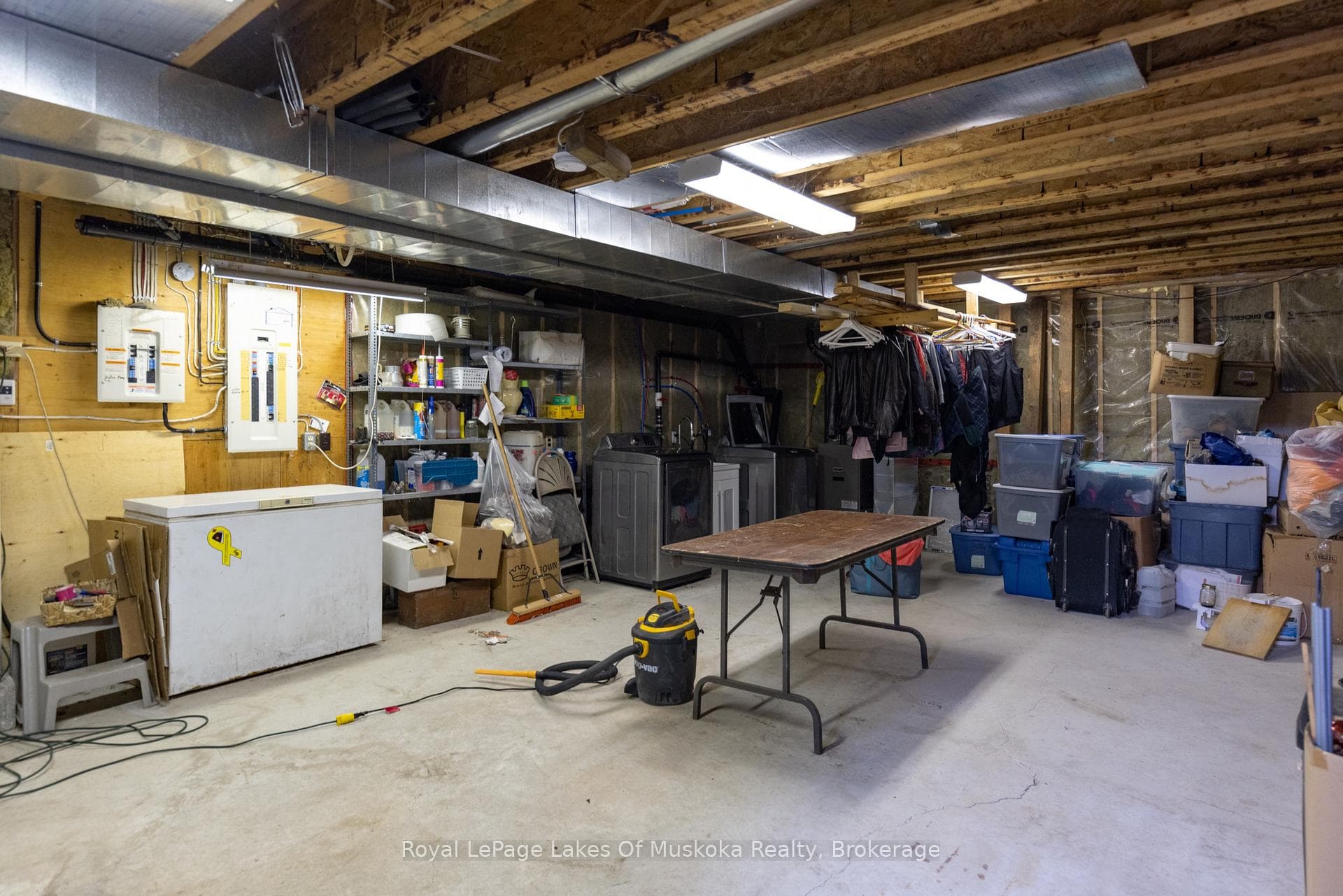259 Lakeshore Road photo 26