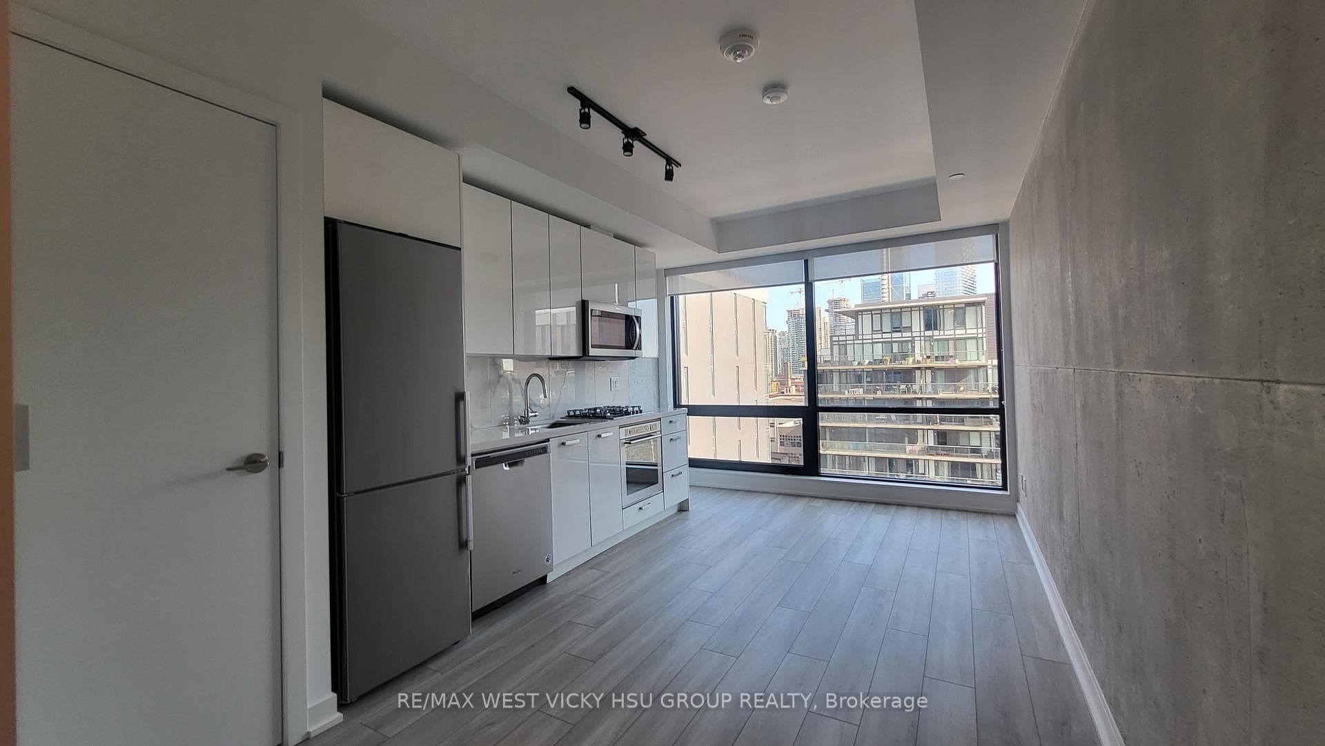 458 Richmond Street Unit 906 photo 11