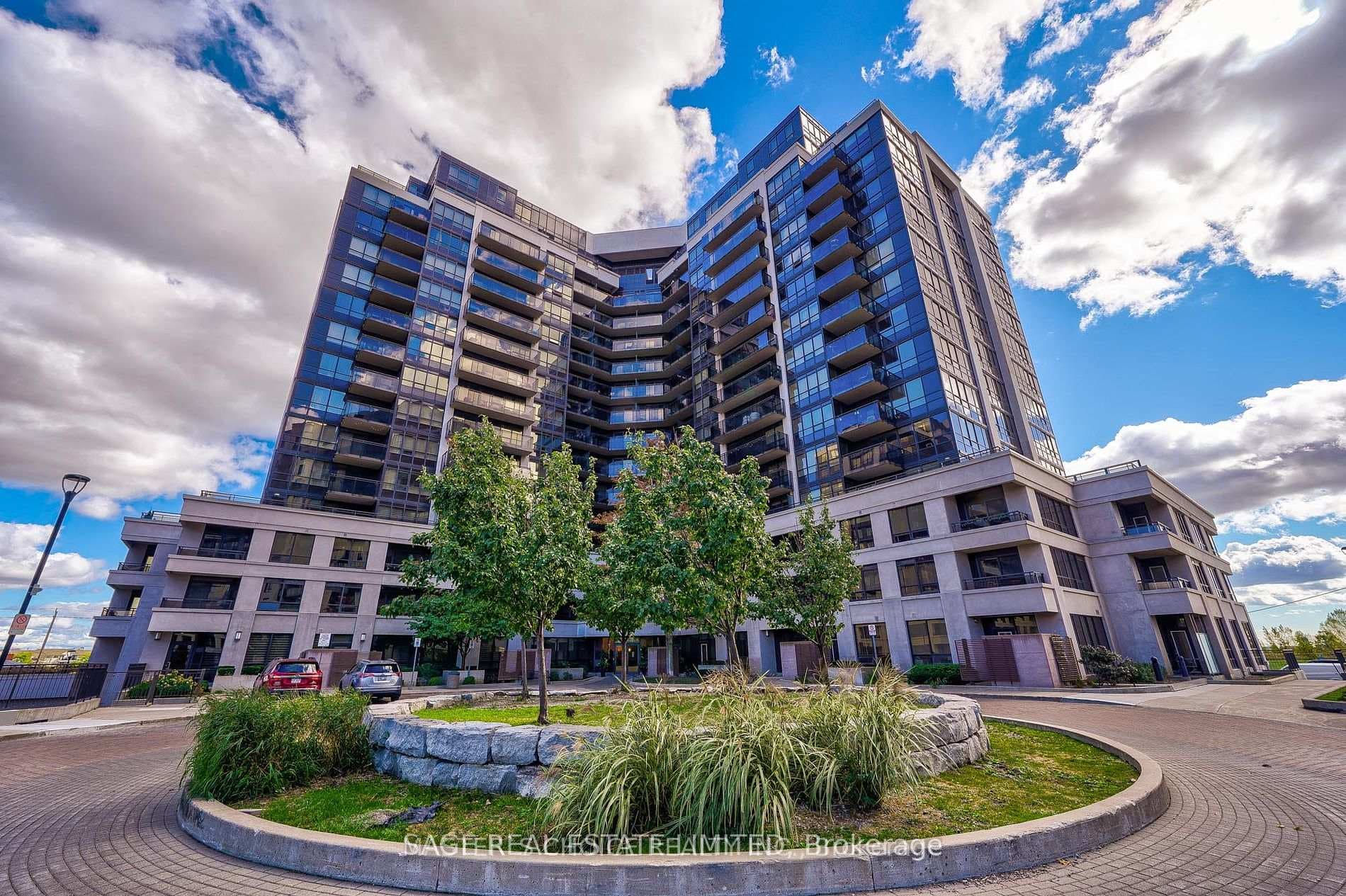 1060 Sheppard Avenue Unit 710 photo 1