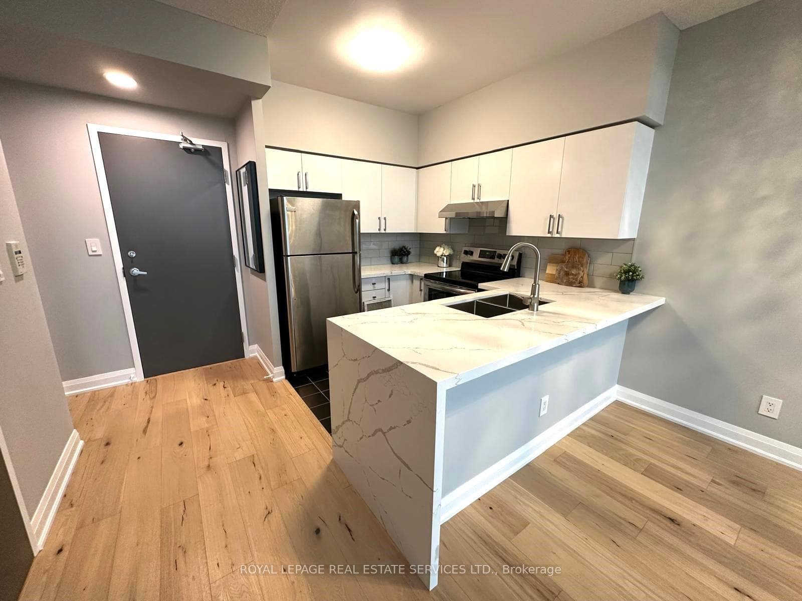 200 Manitoba Street Unit 612 photo 3