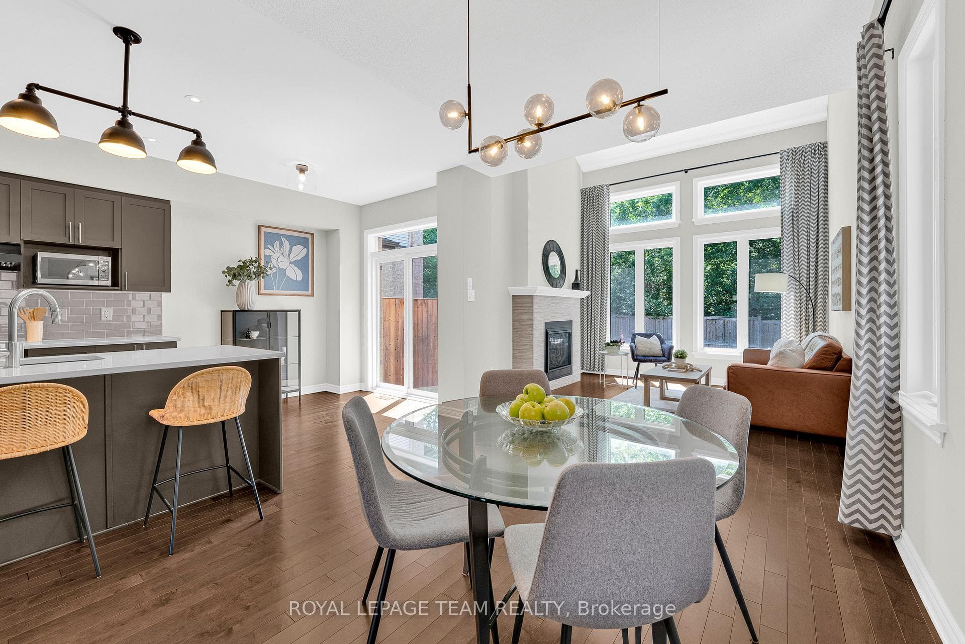534 STARGAZER Crescent photo 11