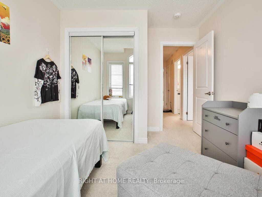 3030 George Savage Avenue photo 33
