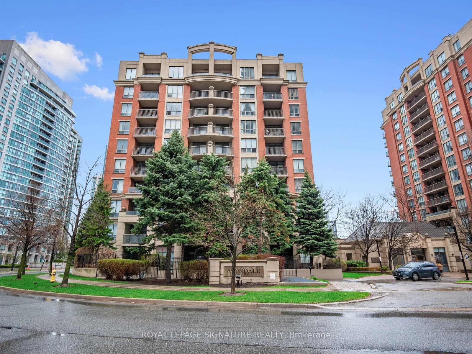 51 Harrison Garden Boulevard Unit 710 photo 2