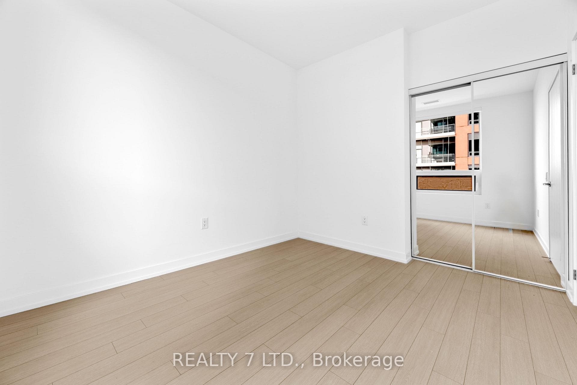 4010 Eglinton Avenue Unit 708 photo 28