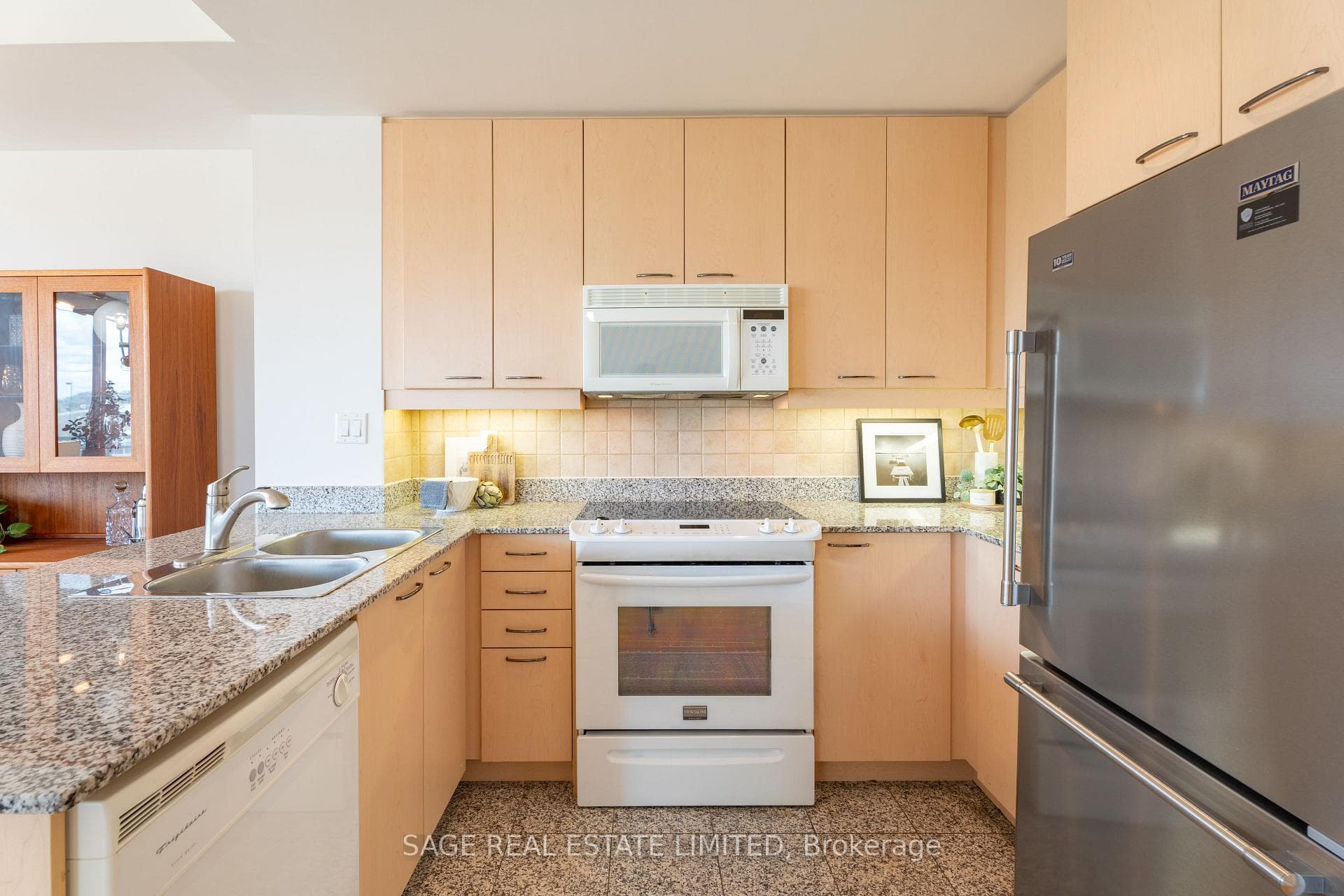 88 Palace Pier Court Unit 412 photo 7