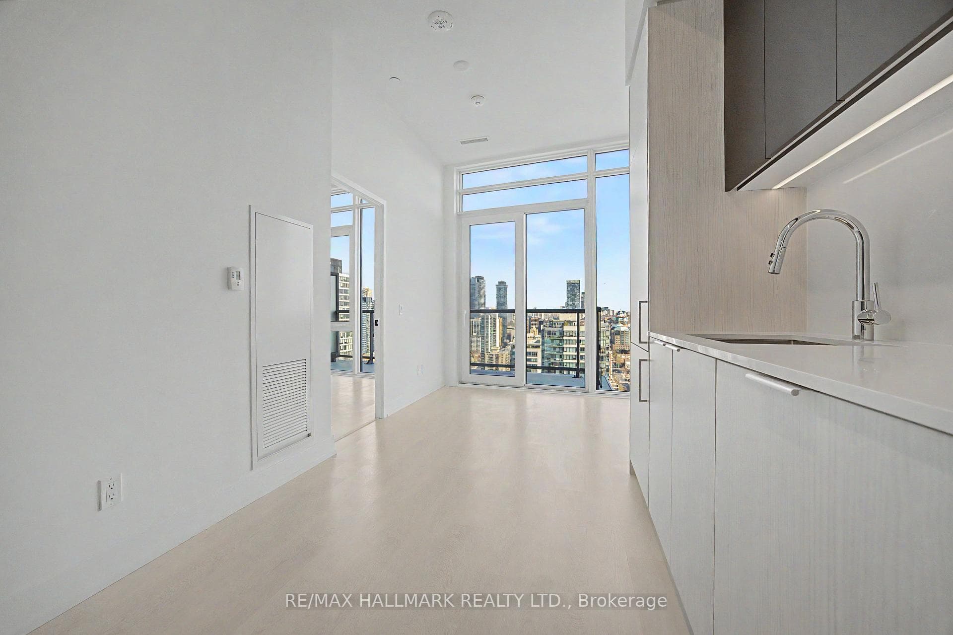 308 Jarvis Street Unit 3408 photo 6