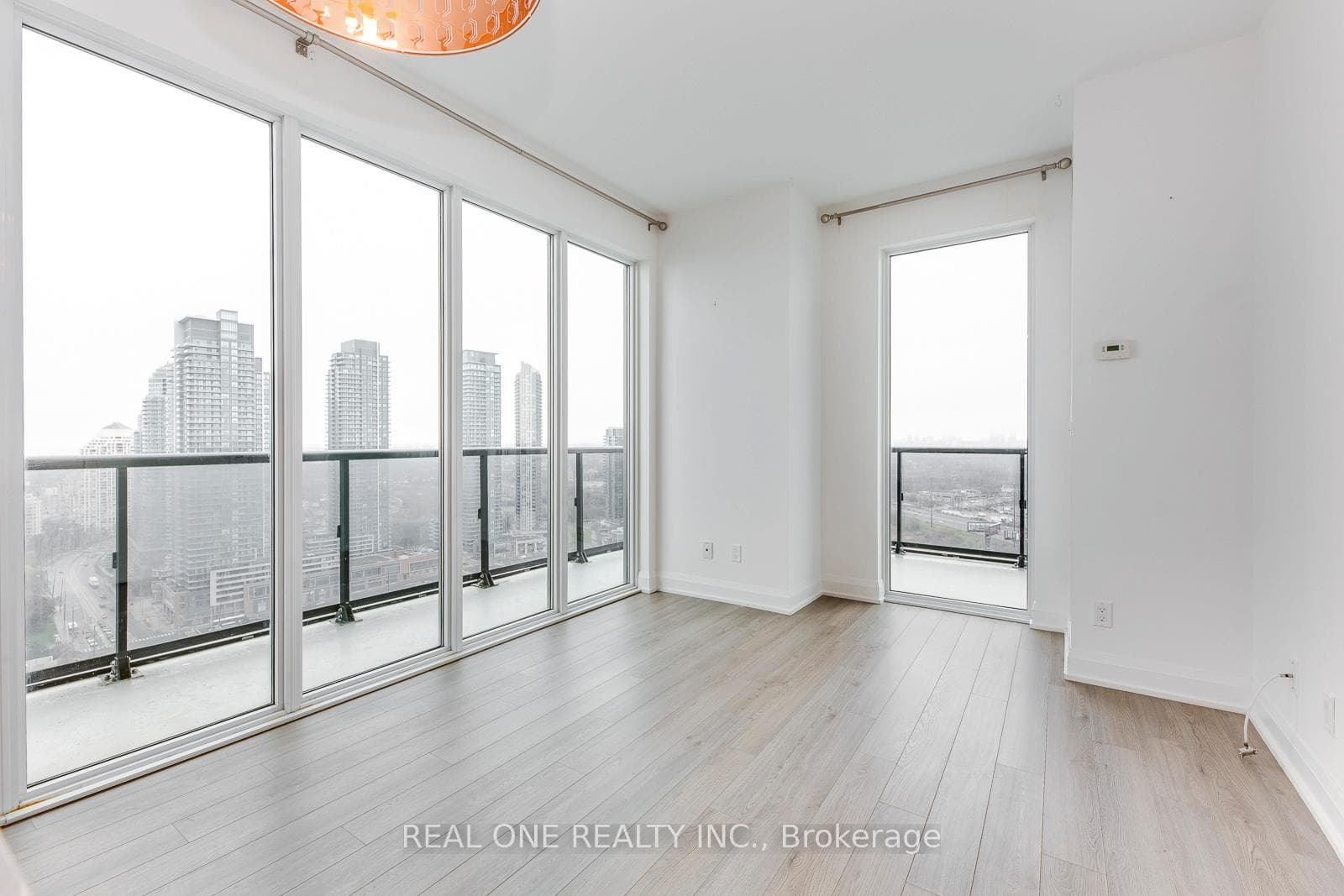 56 Annie Craig Drive Unit 2805 photo 9
