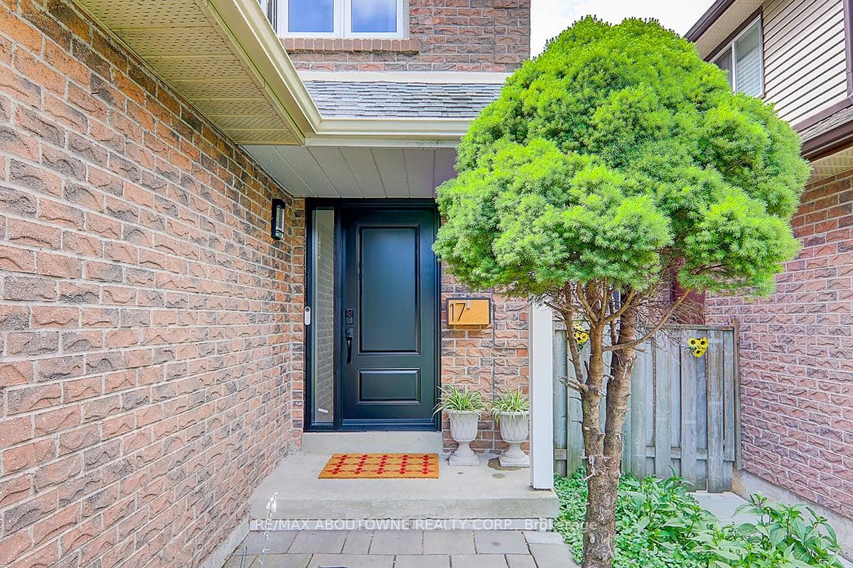 17 Gilmore Crescent photo 37