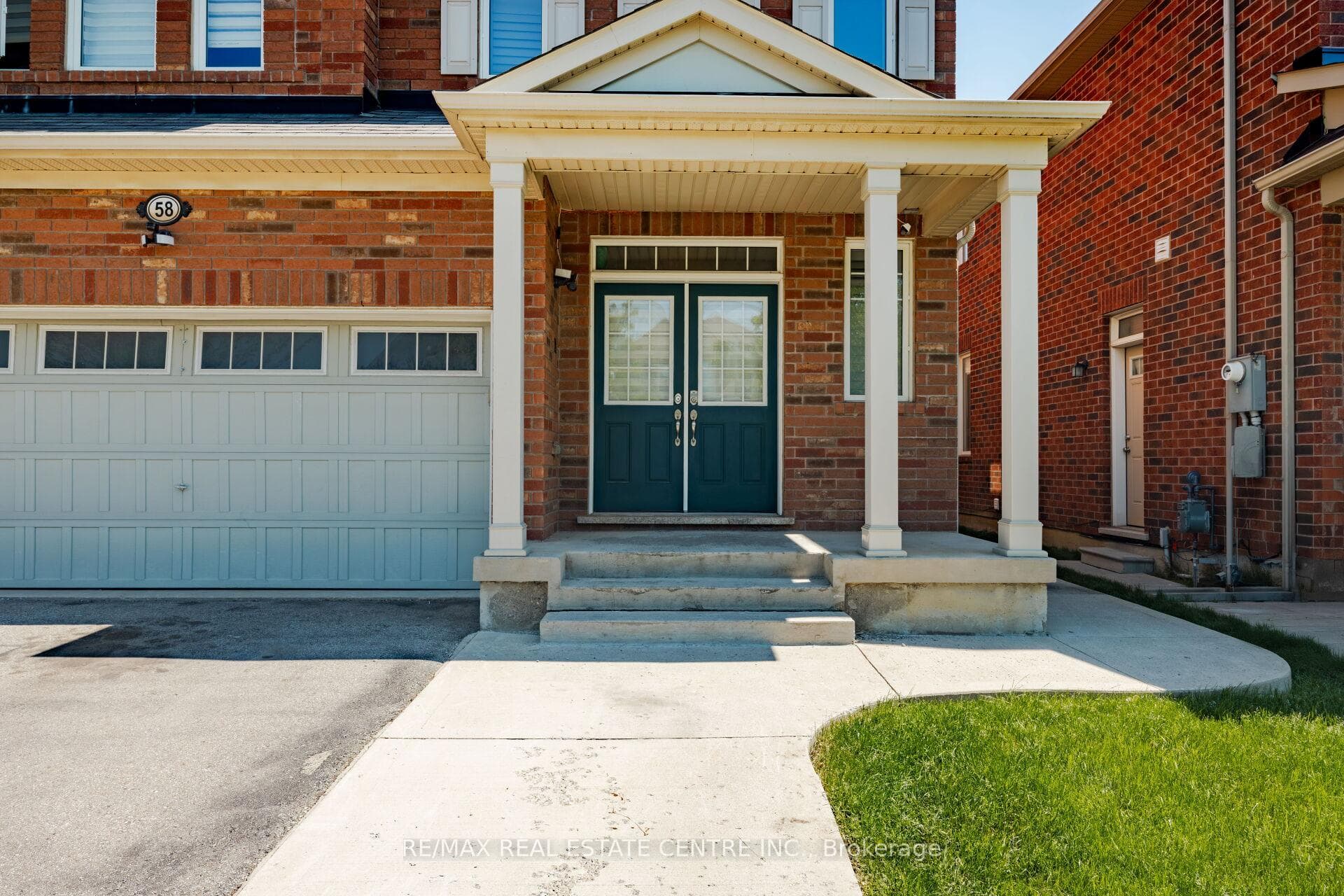 58 Seafair Crescent photo 5