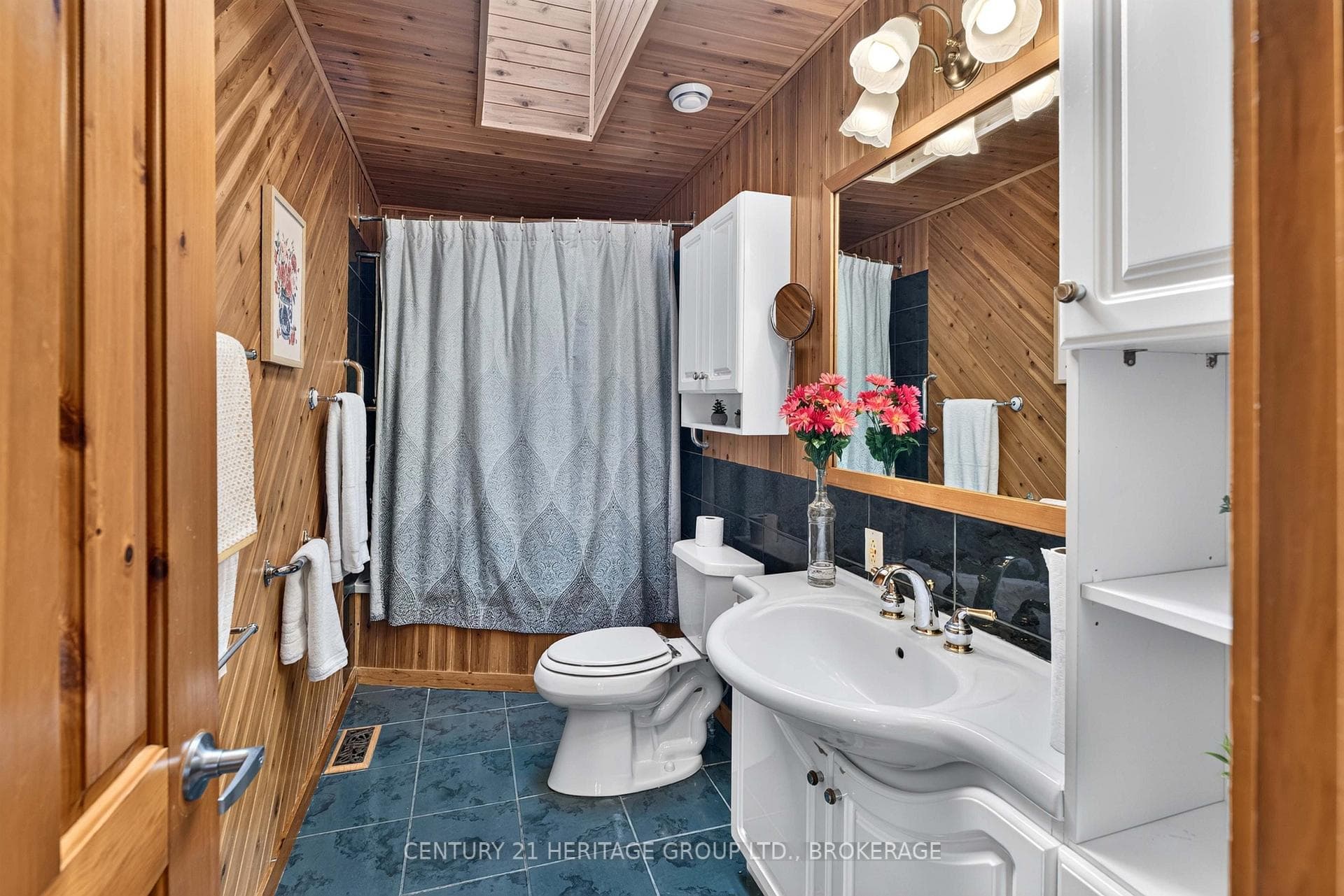 338 Neville Point Road photo 19