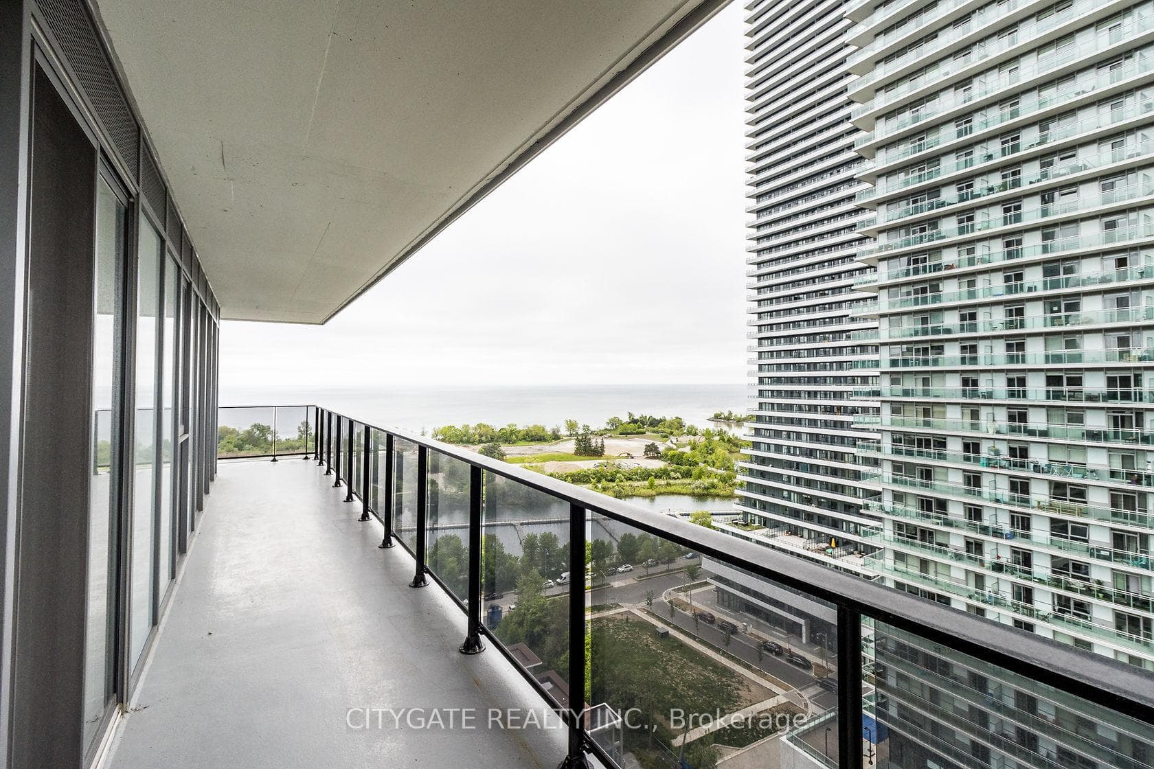 70 Annie Craig Drive Unit 1607 photo 4