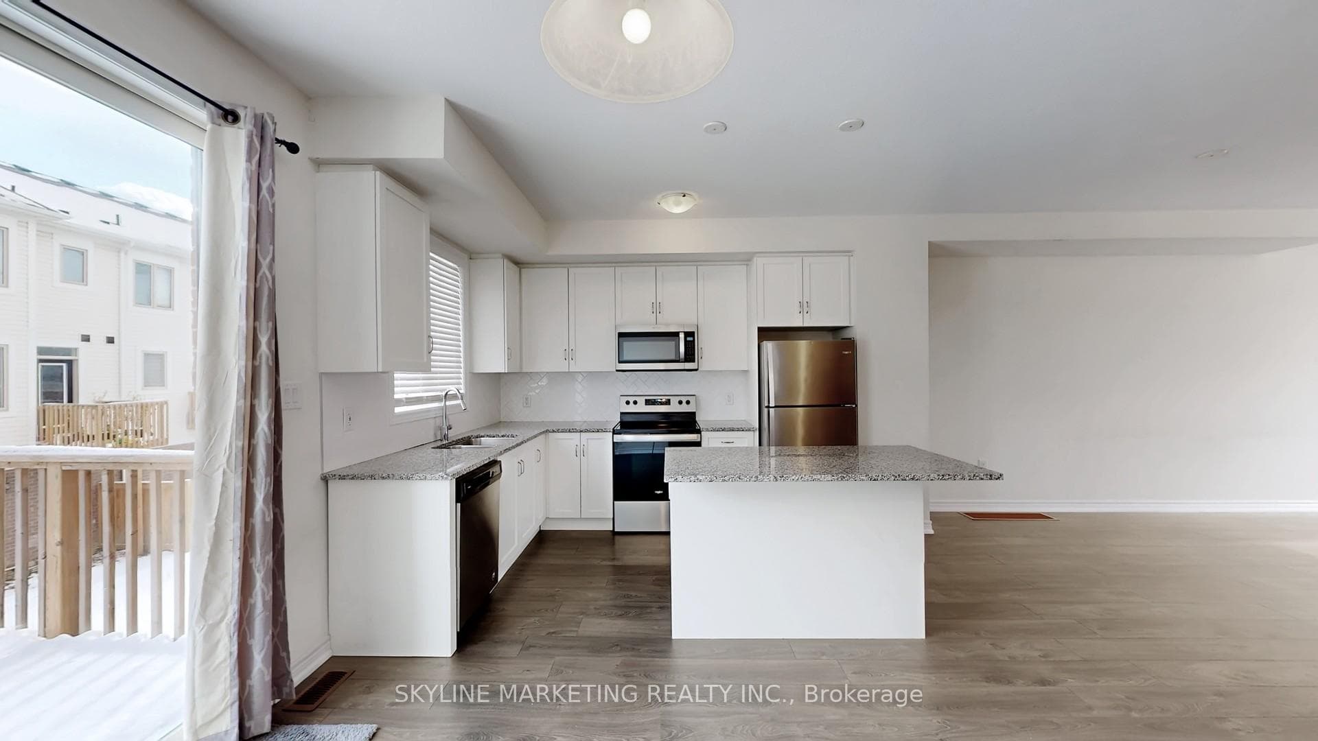18 Hibiscus Lane photo 10
