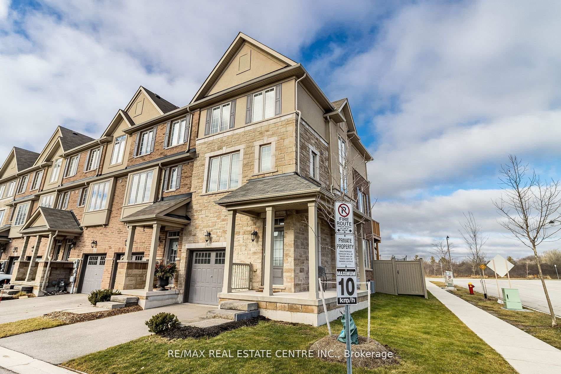 411 Hardwick Common N/A photo 1